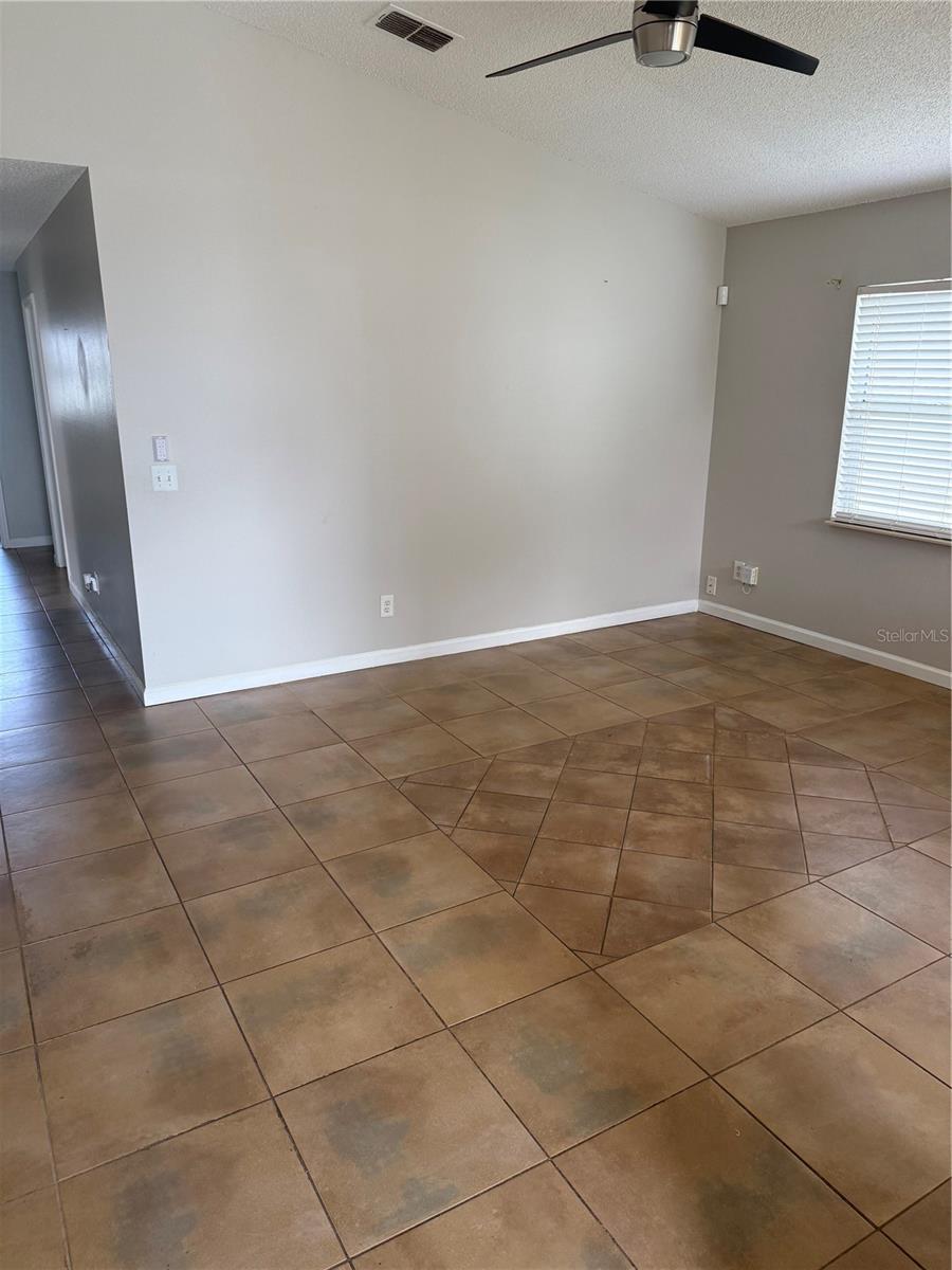 7919 Tumbleweed Ct Property Photo 6