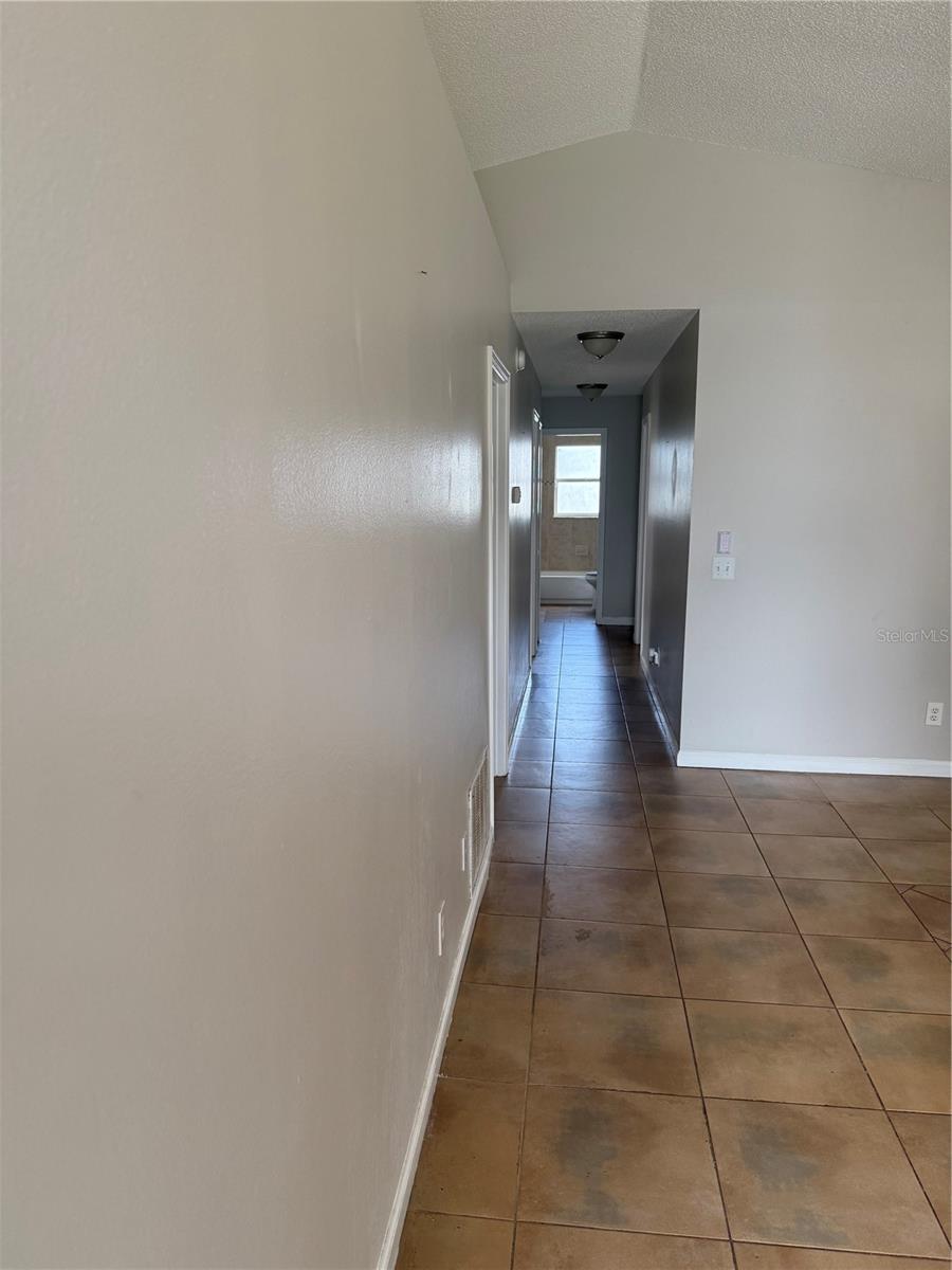 7919 Tumbleweed Ct Property Photo 8