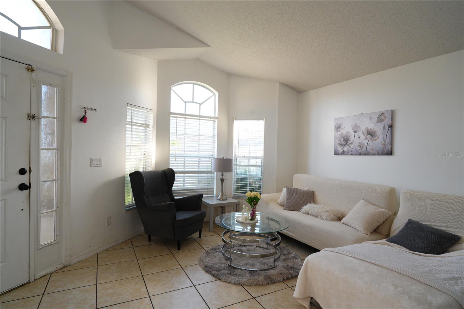 5151 Hook Hollow Cir Property Photo 4