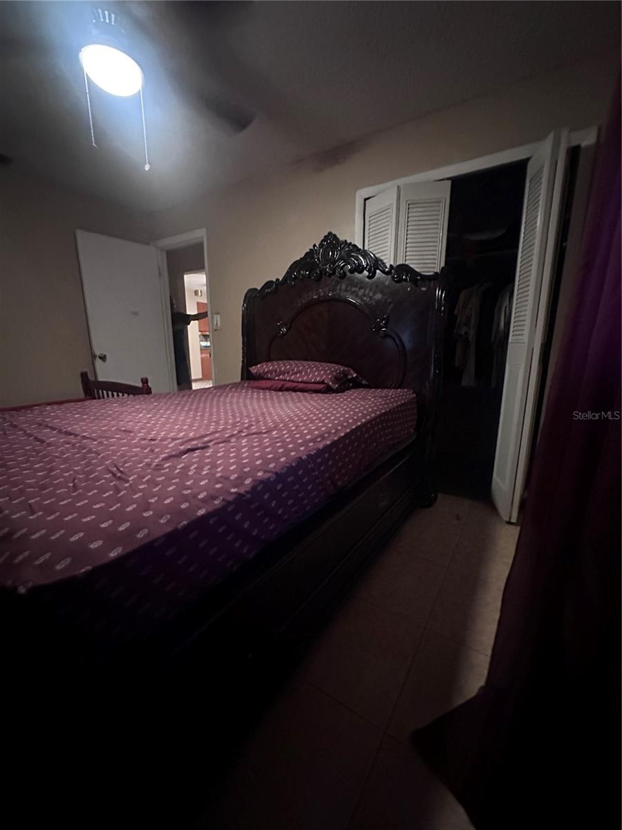 1827 Applewood Ct Property Photo 5