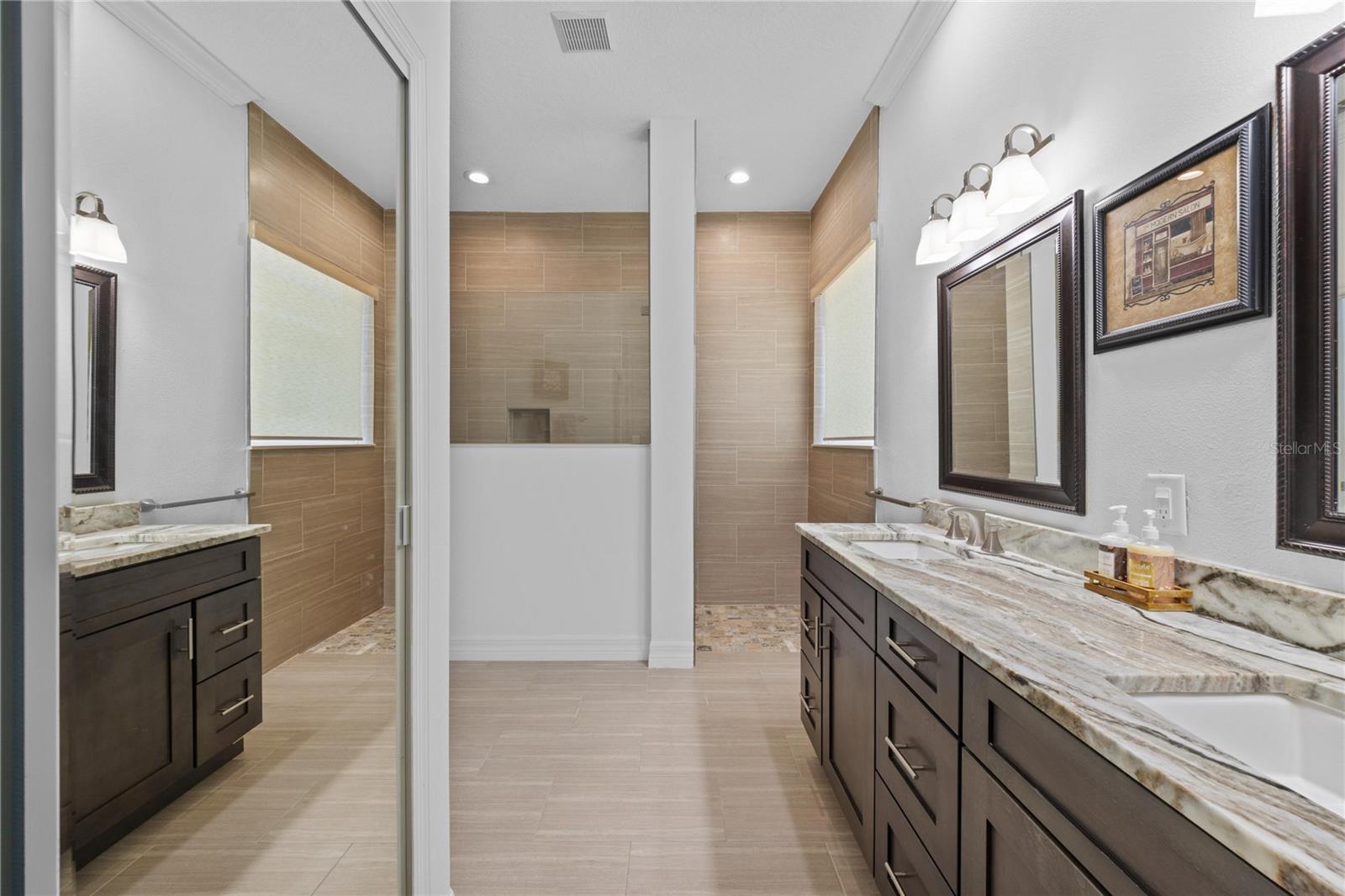 6243 Andreozzi Ln Property Photo 11