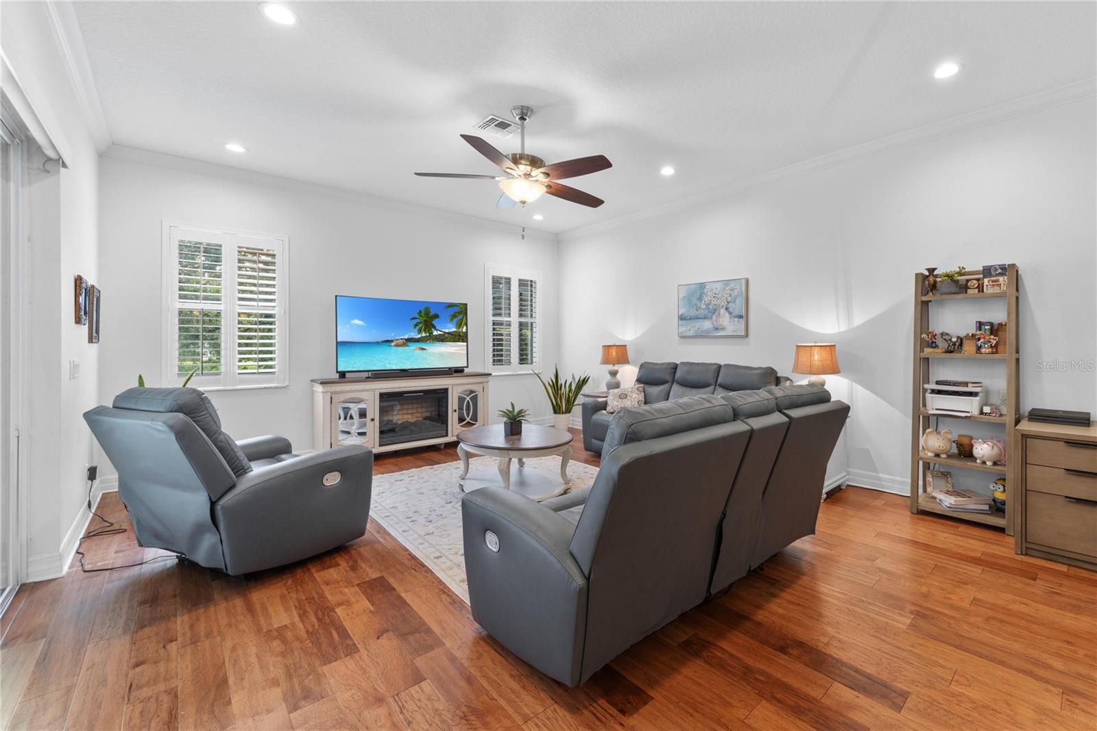 6243 Andreozzi Ln Property Photo 28