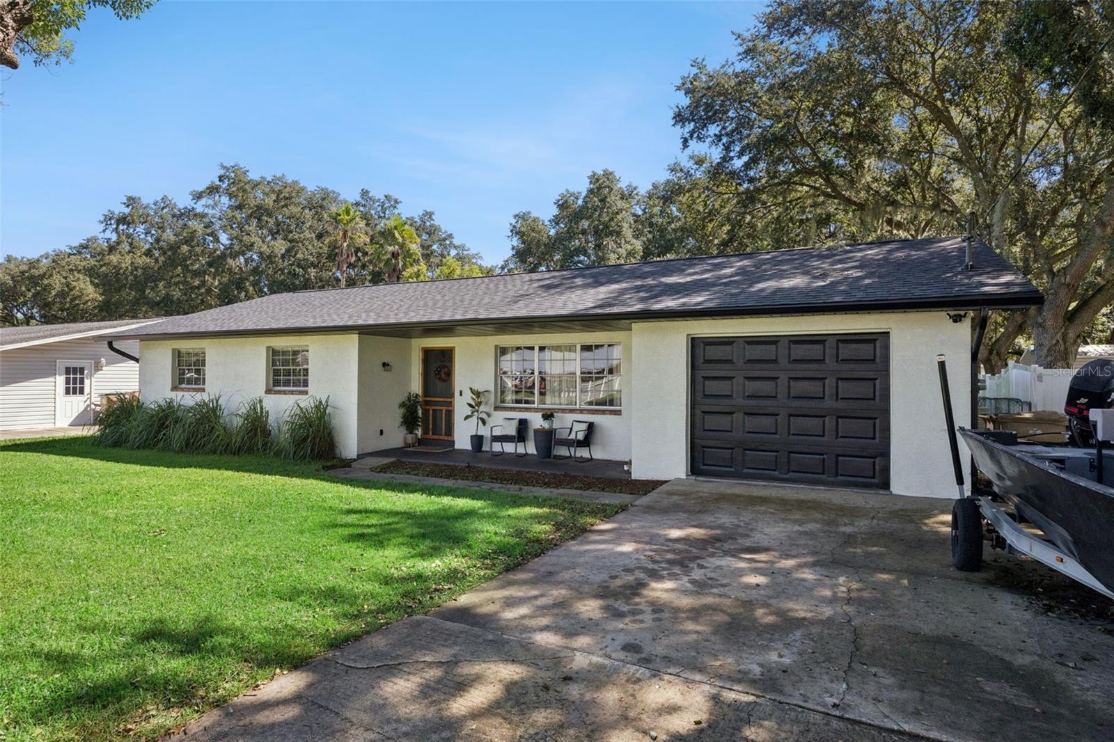 27544 Lisa Dr Property Photo 4