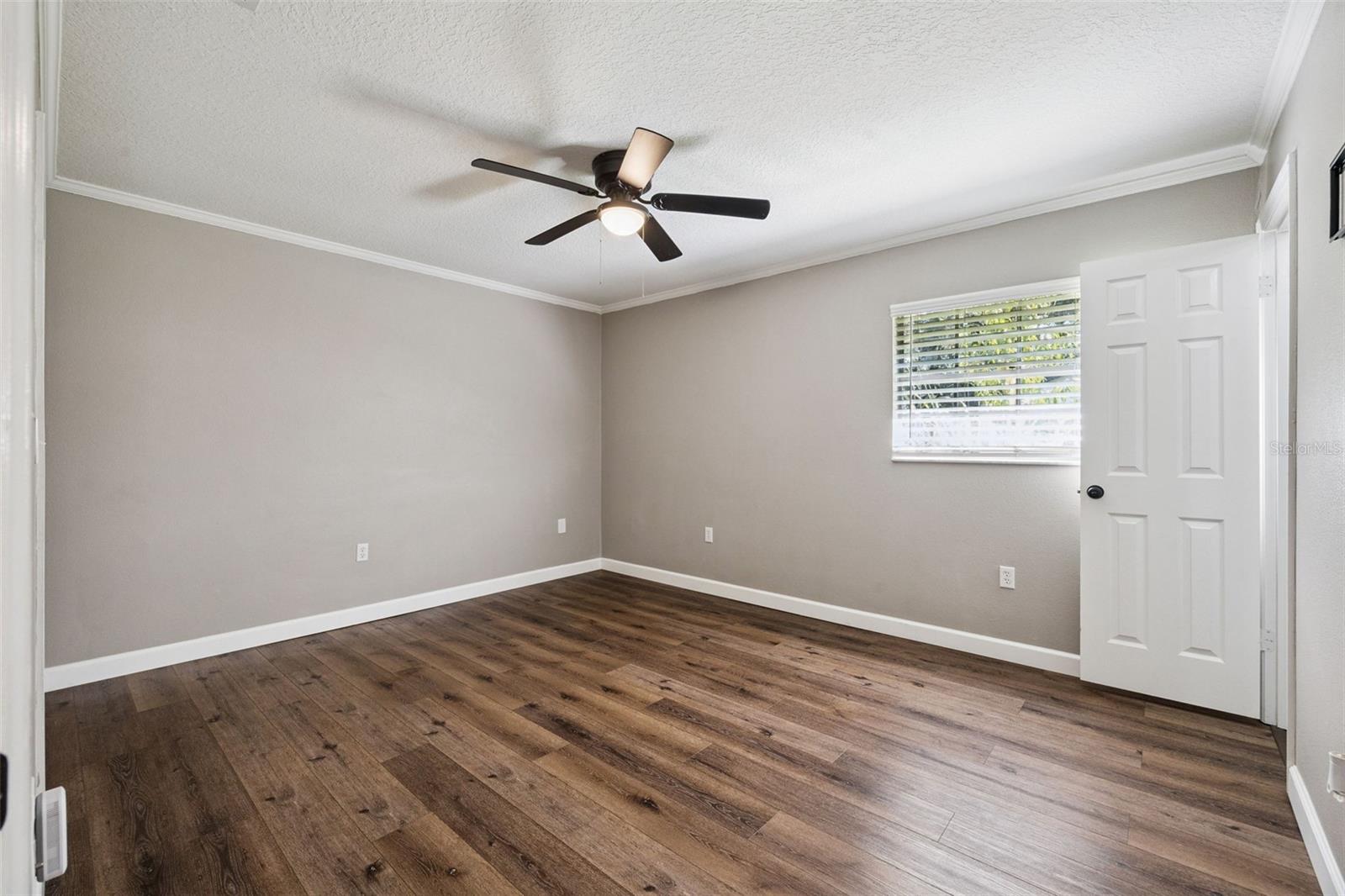 27544 Lisa Dr Property Photo 18