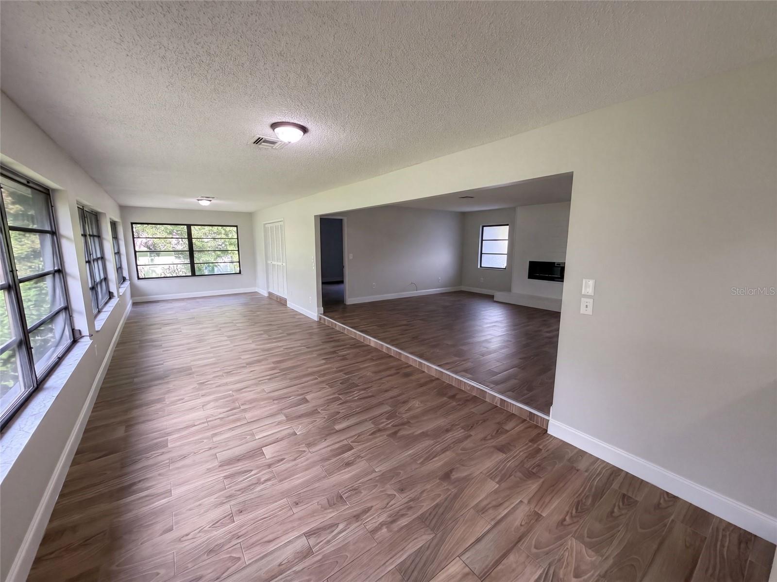 15 Shumard Ct E Property Photo 18
