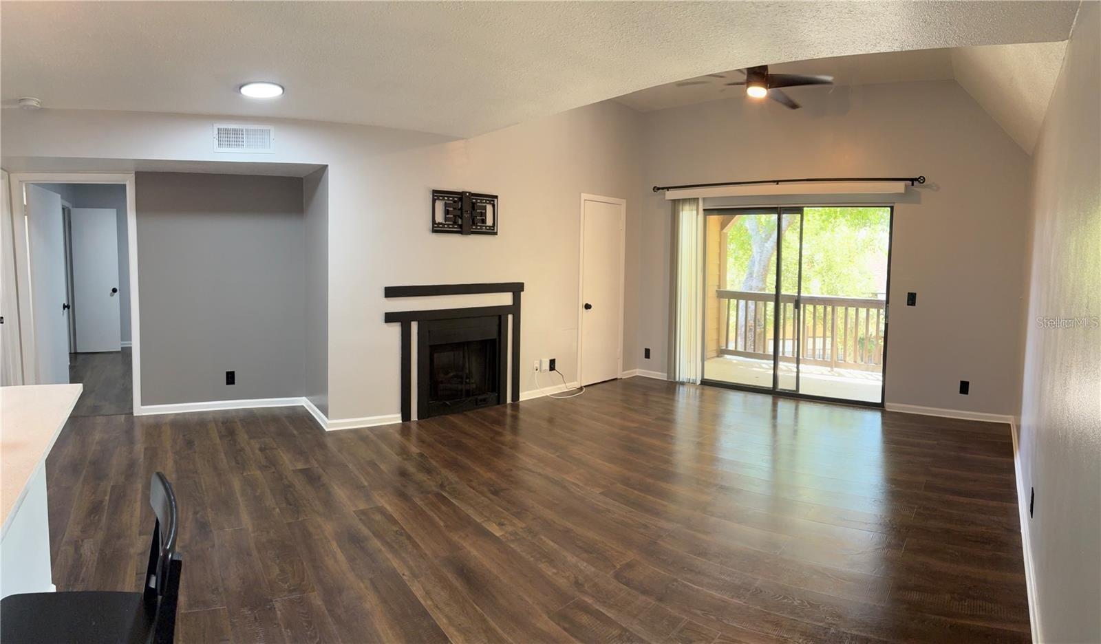 465 Forestway Cir #307 Property Photo 2