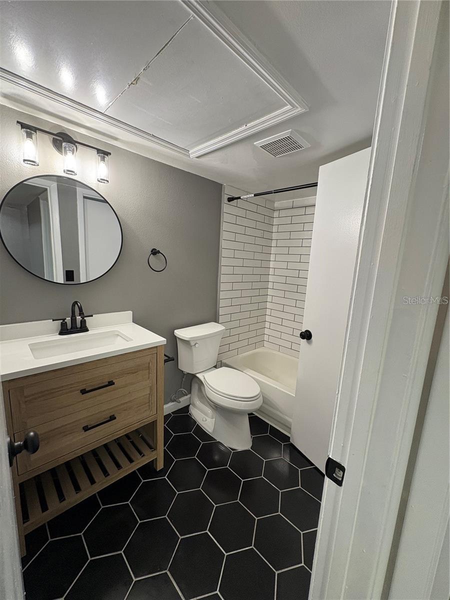 465 Forestway Cir #307 Property Photo 9