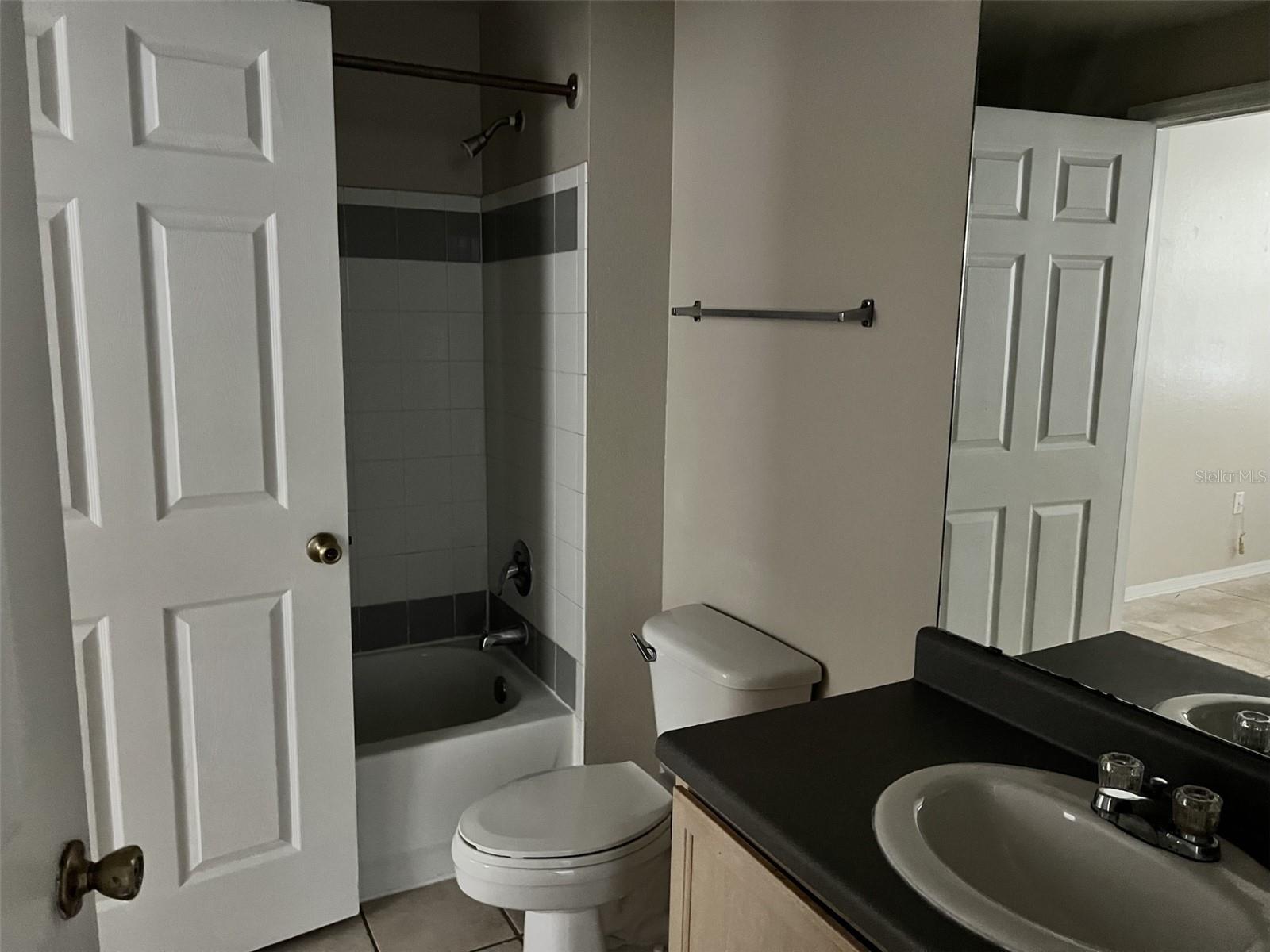 3209 Parkchester Square Blvd #108 Property Photo 4