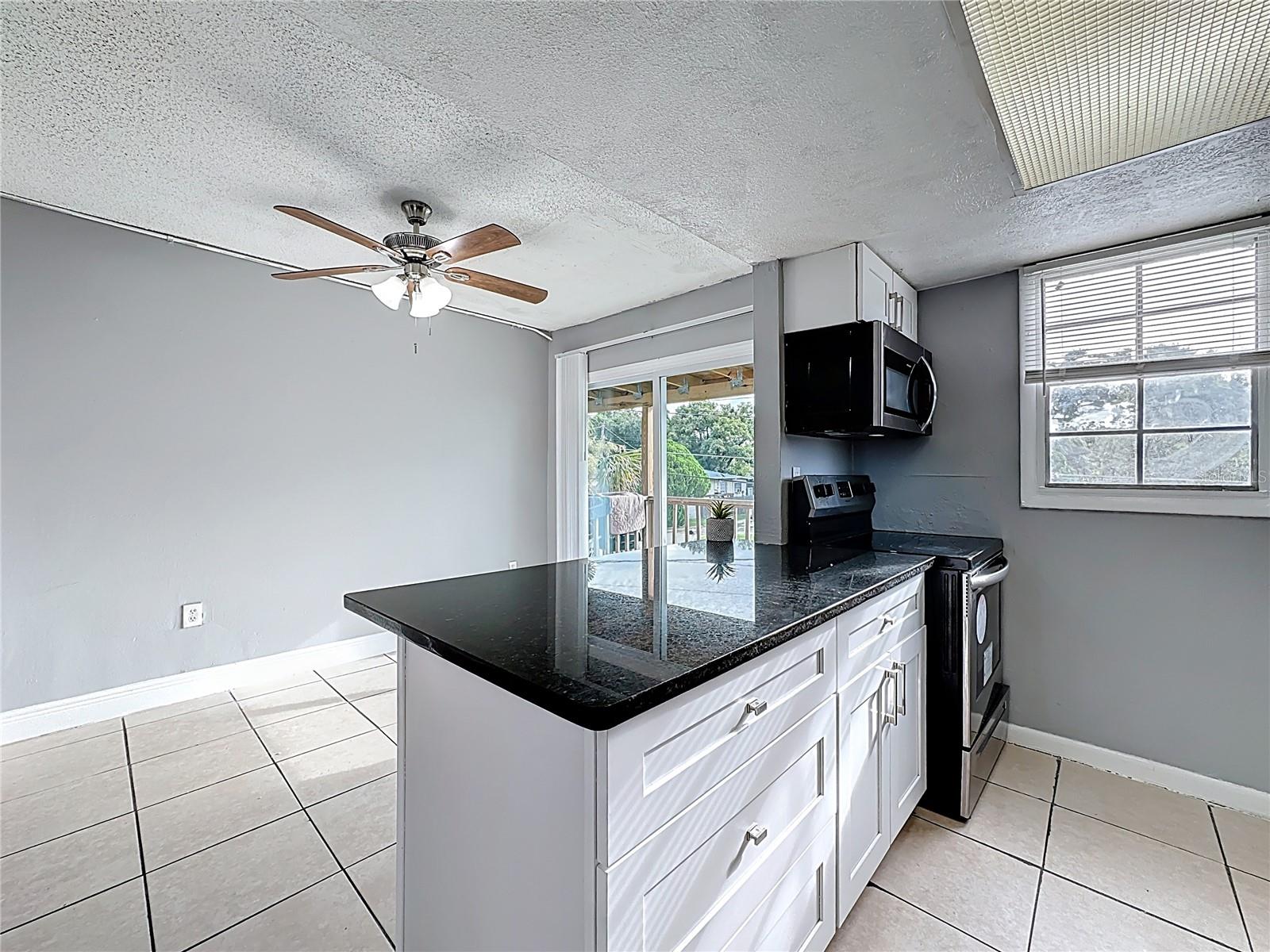 2753 L B Mcleod Rd #d Property Photo 16