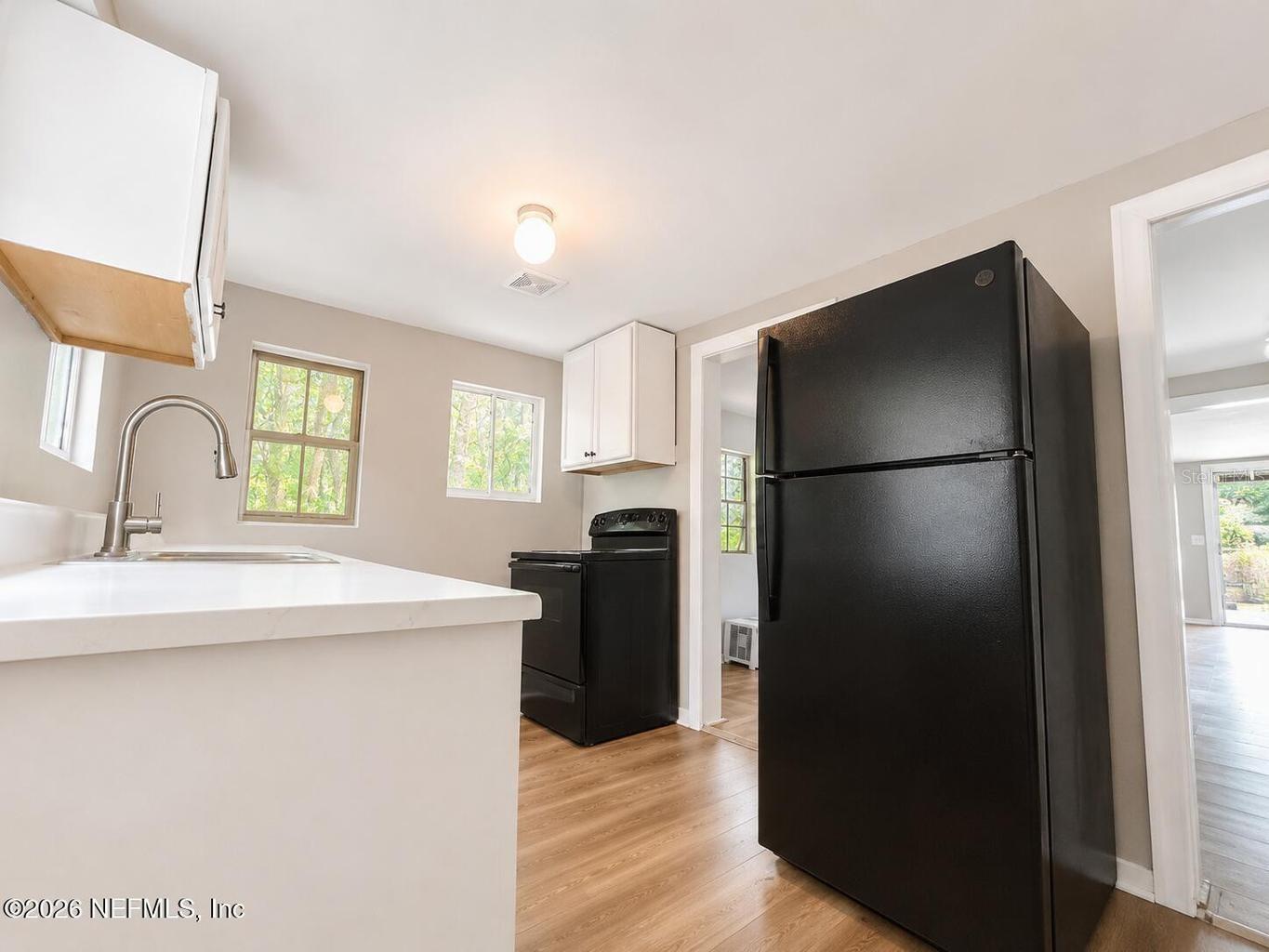 1741 State Road 20 Property Photo 4