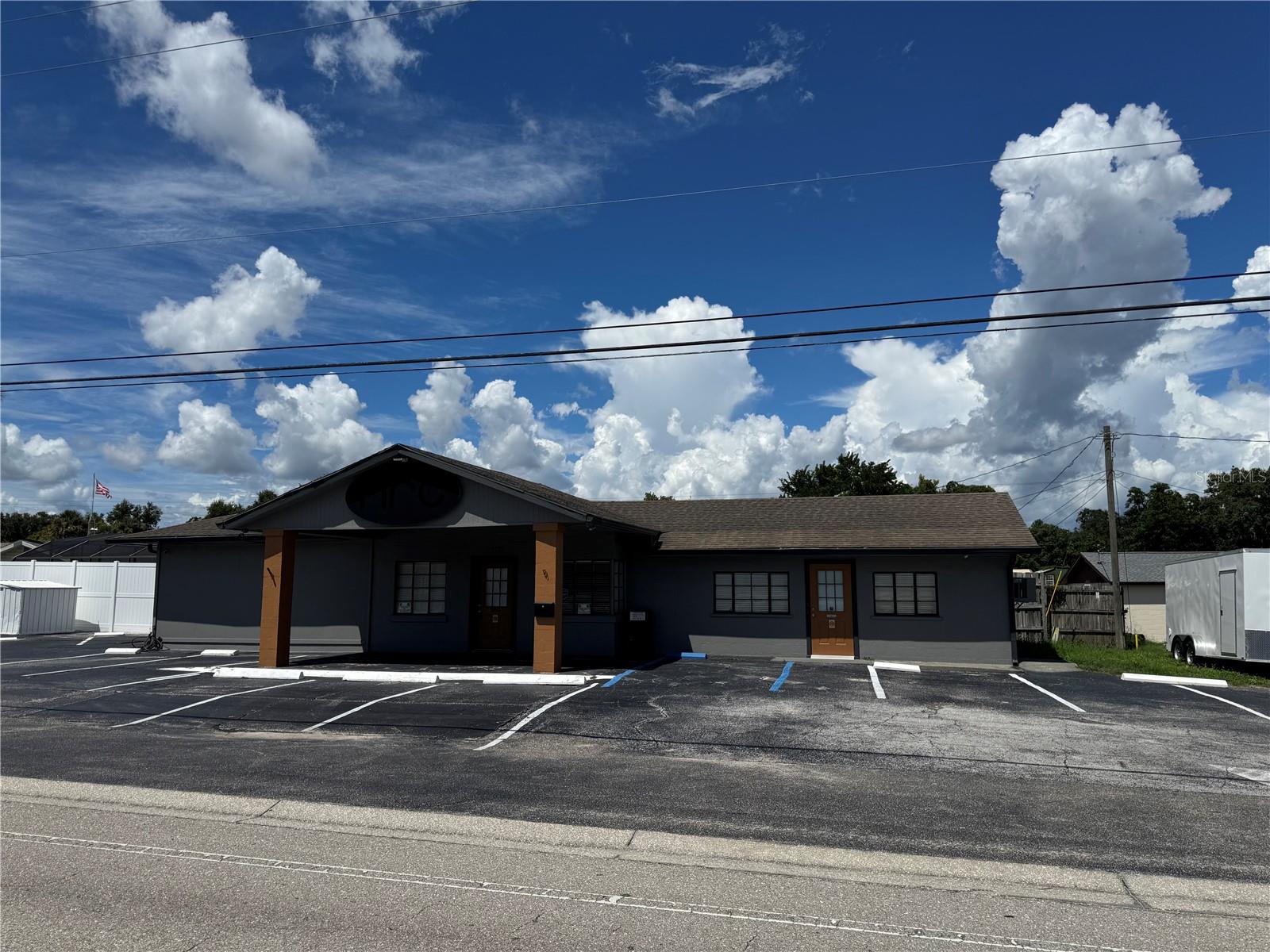 2315 W Old Us Highway 441 Property Photo 3