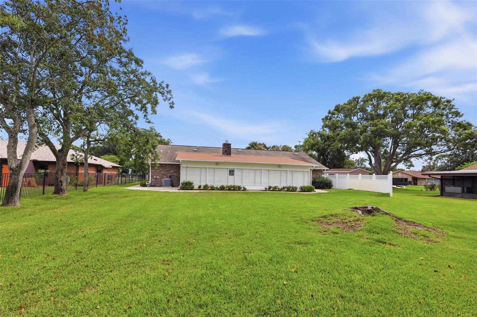 114 Springwood Dr Property Photo 45