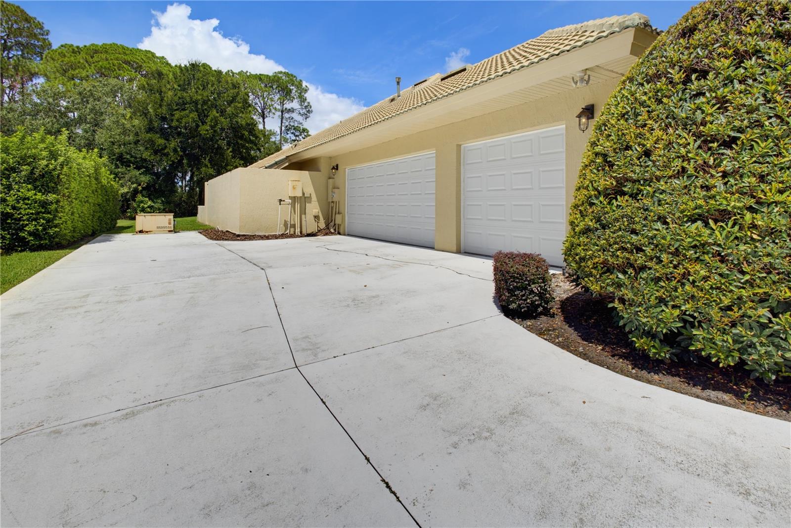 328 Tersas Ct Property Photo 3
