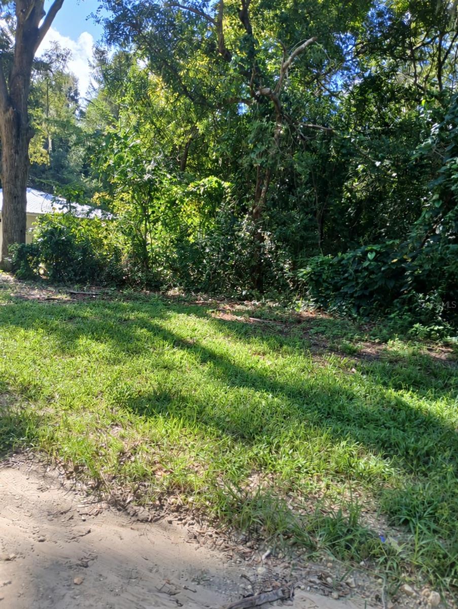 5810 Nw 16th St Property Photo 2