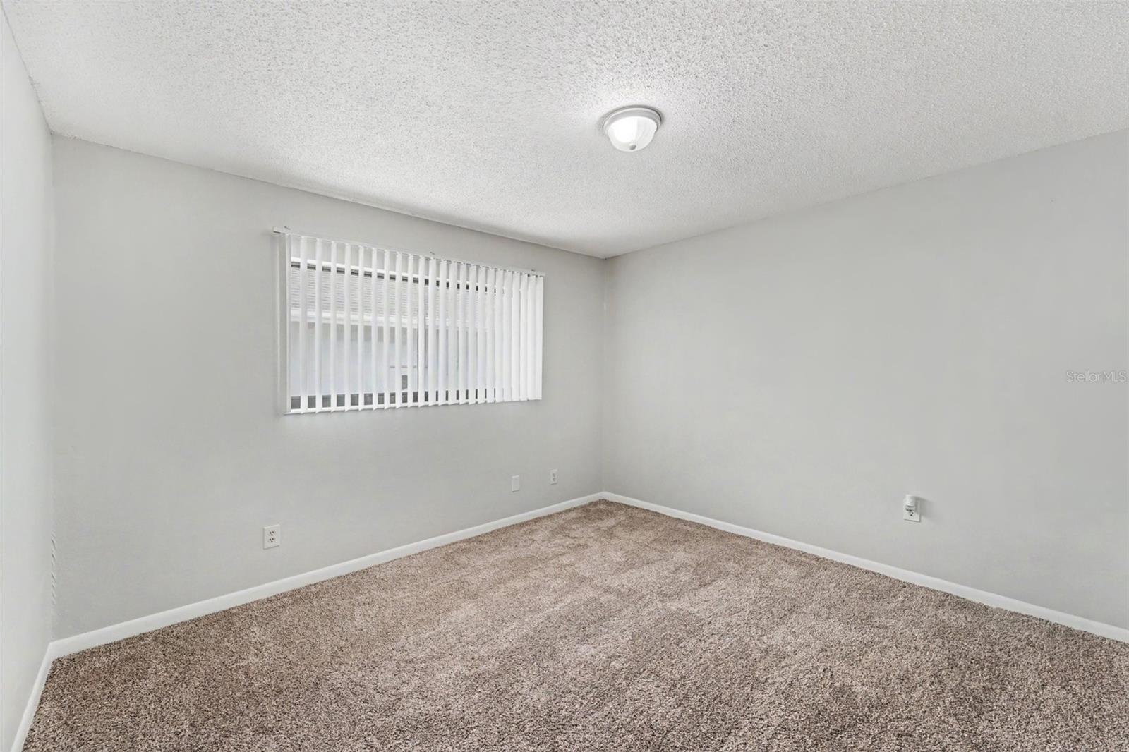 4386 Craigdarragh Ave Property Photo 13
