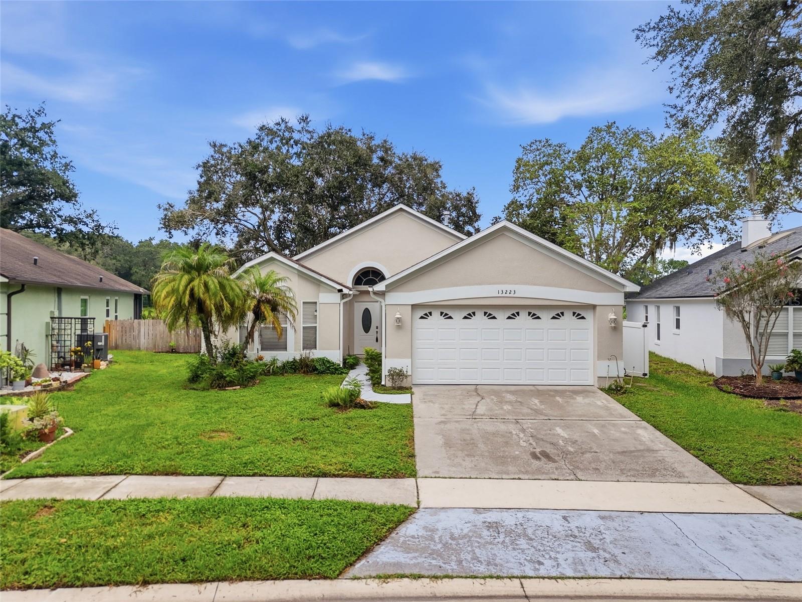 13223 Meadowlark Ln Property Photo 1