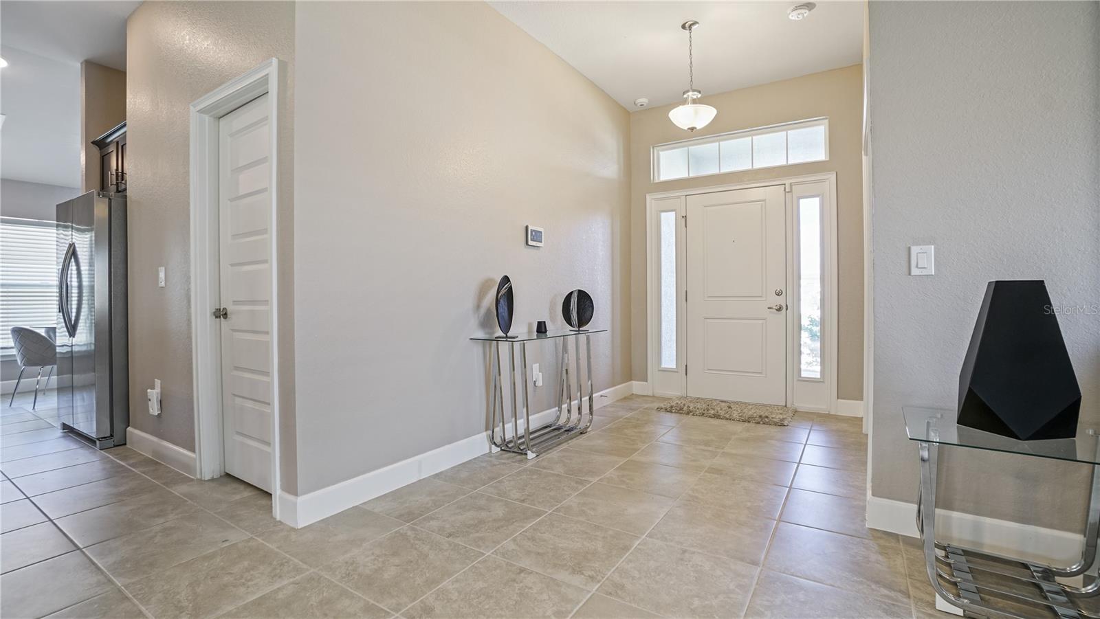 O6439800 Property Photo 4