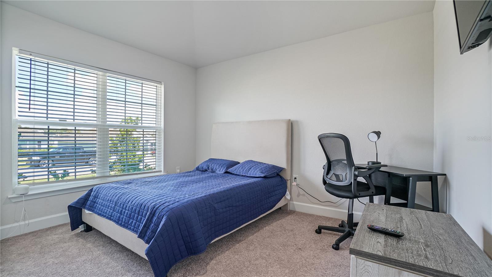 O6439800 Property Photo 14