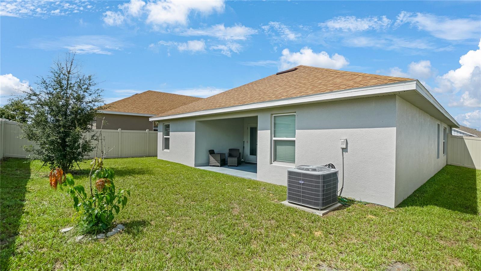 O6439800 Property Photo 32
