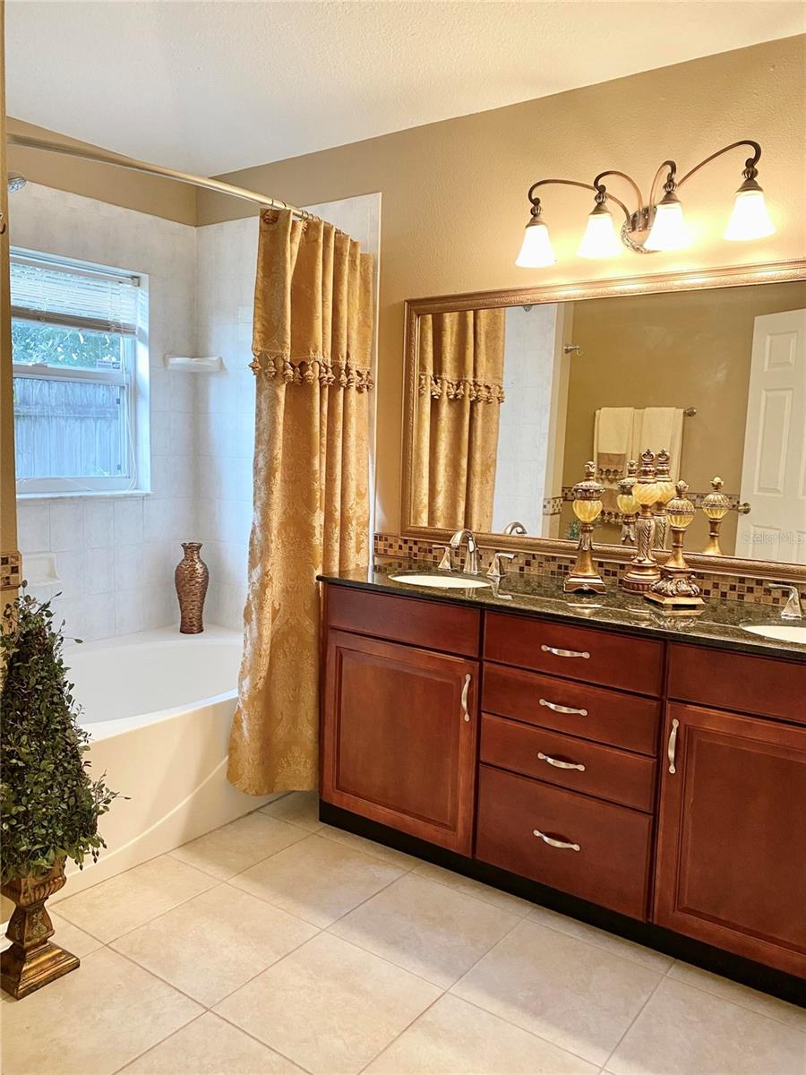 22815 Richardson Ln Property Photo 15