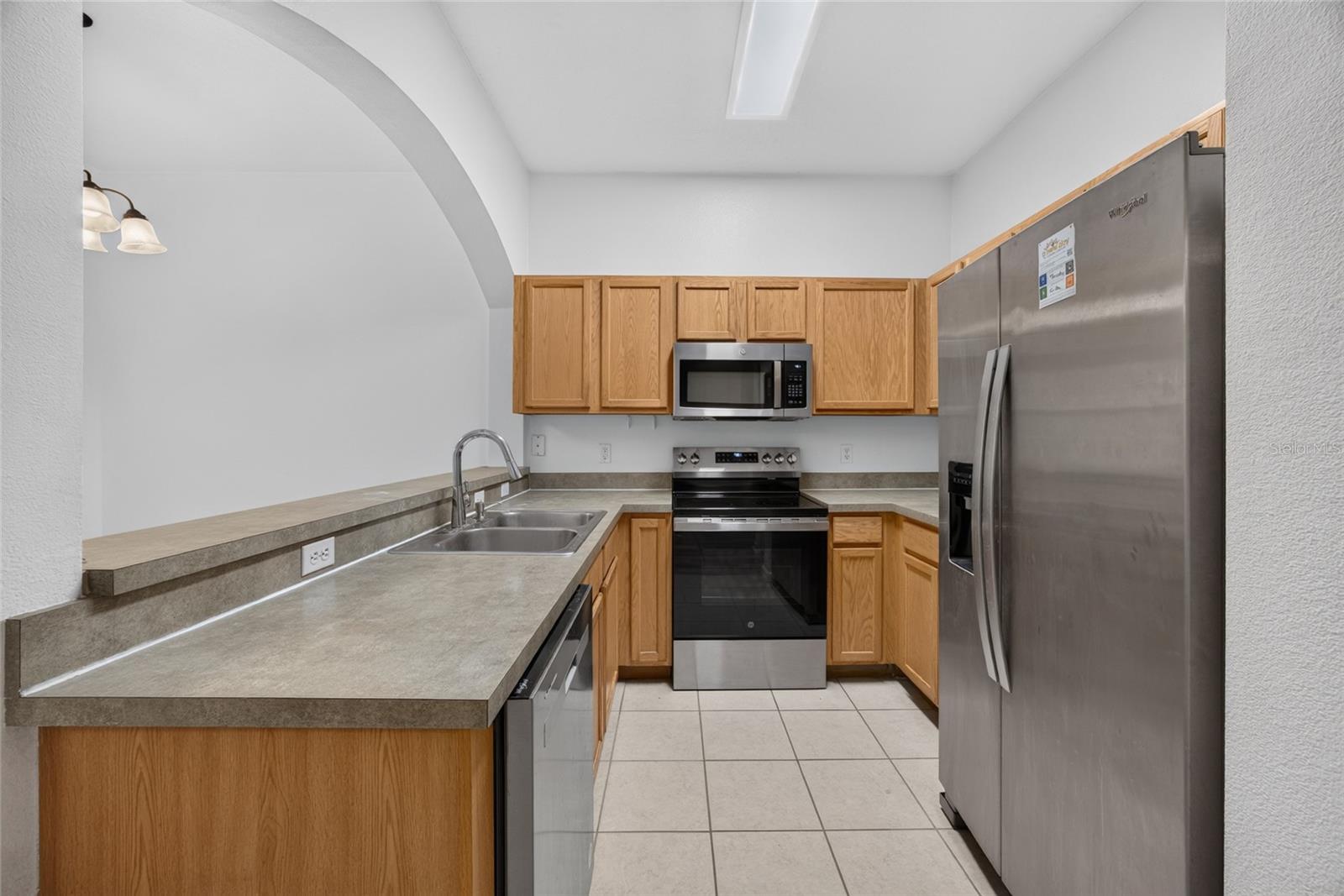 16073 Old Ash Loop Property Photo 6