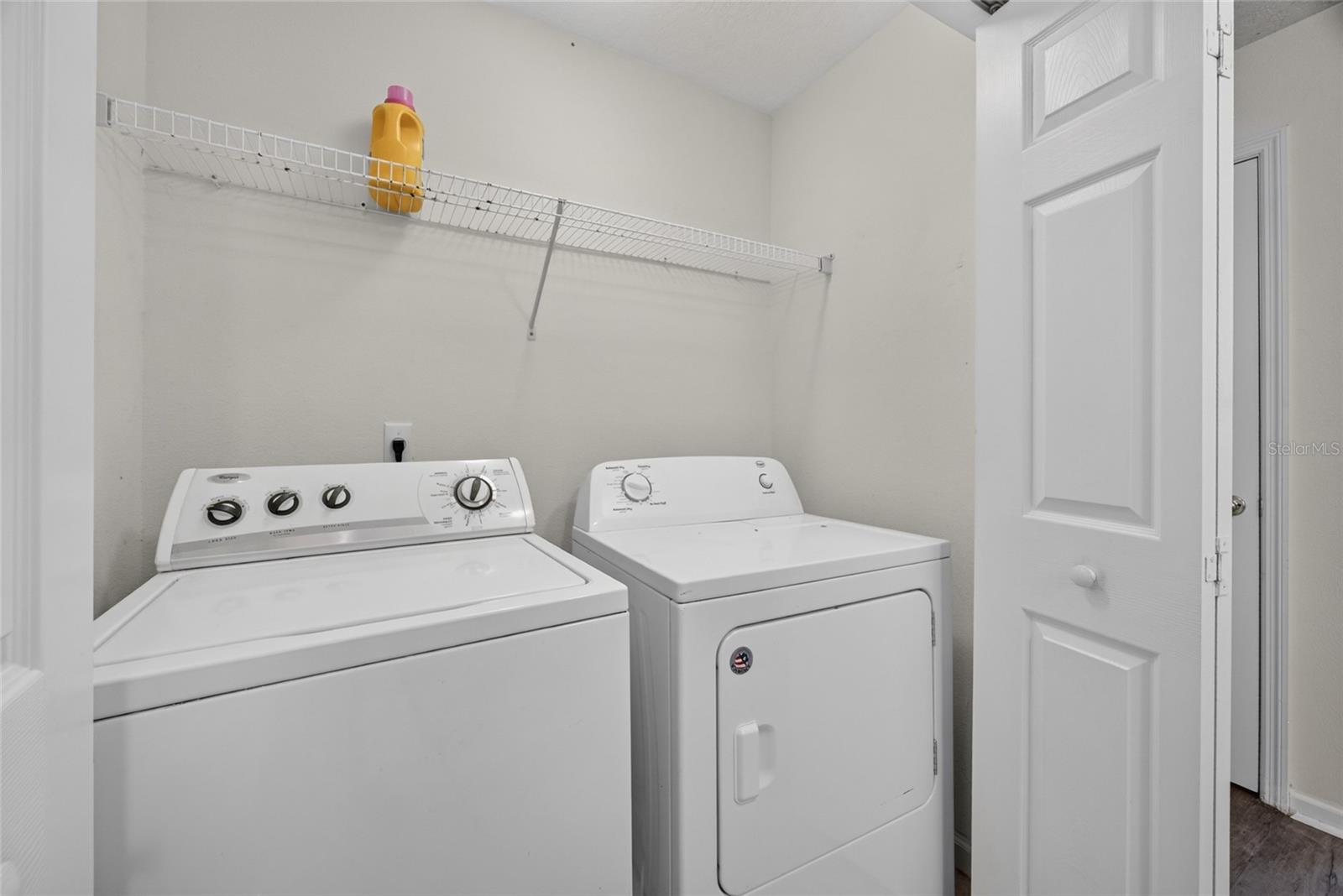16073 Old Ash Loop Property Photo 7