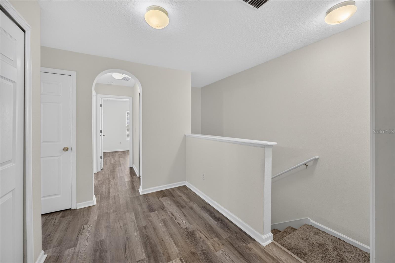 16073 Old Ash Loop Property Photo 8