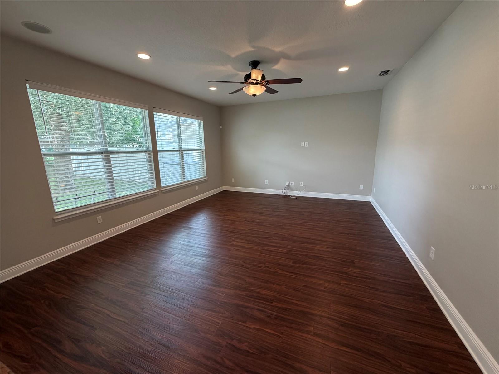 13633 Riggs Way Property Photo 5