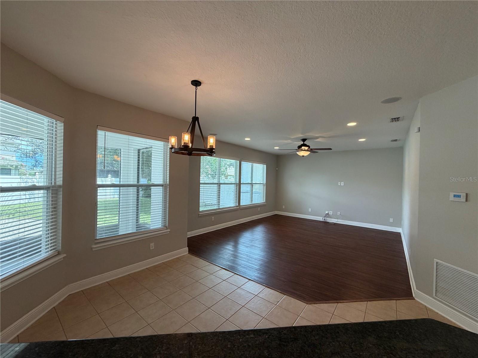 13633 Riggs Way Property Photo 7