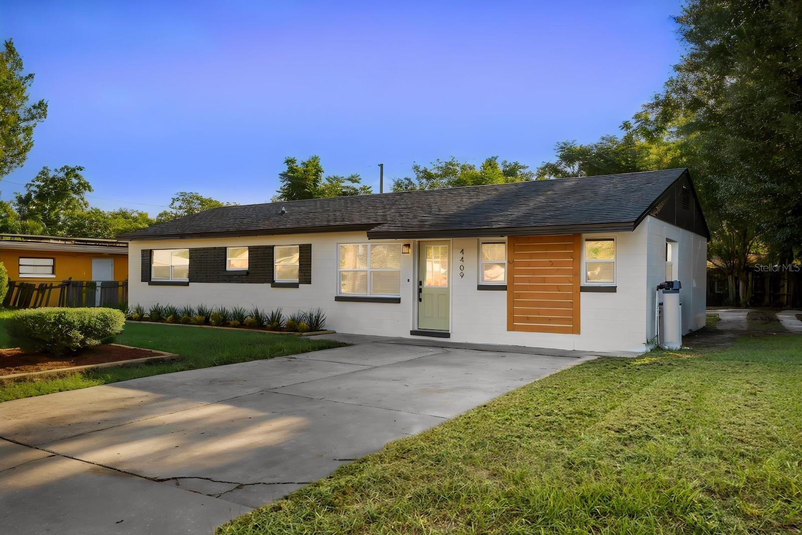 4409 Debord Ave Property Photo 1