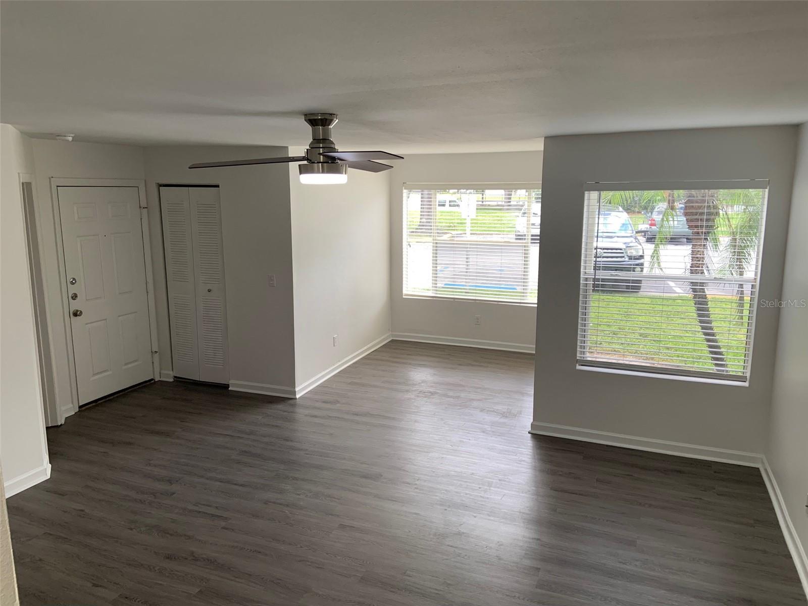 4752 Walden Cir #715 Property Photo 3