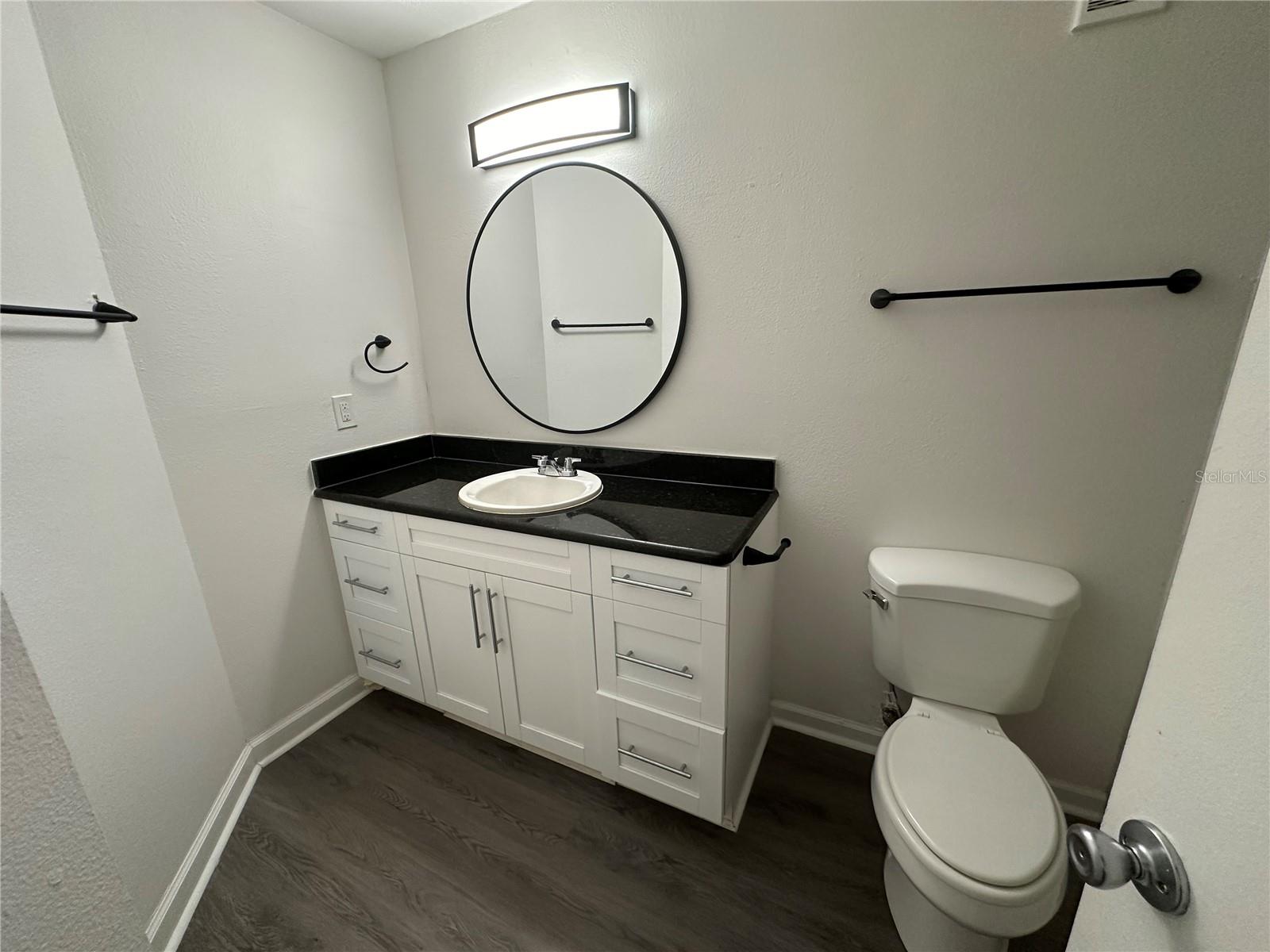 4752 Walden Cir #715 Property Photo 9