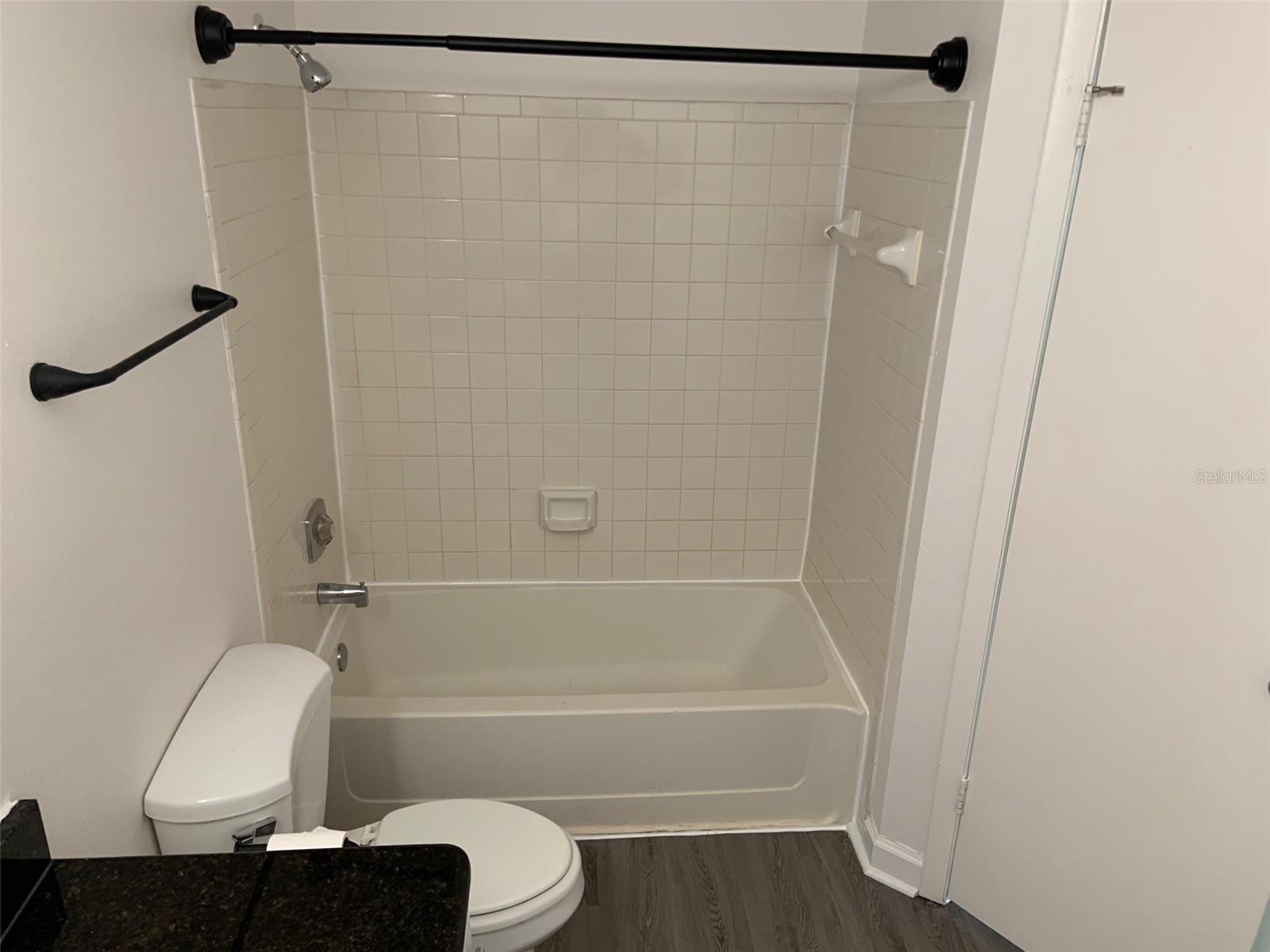 4752 Walden Cir #715 Property Photo 10