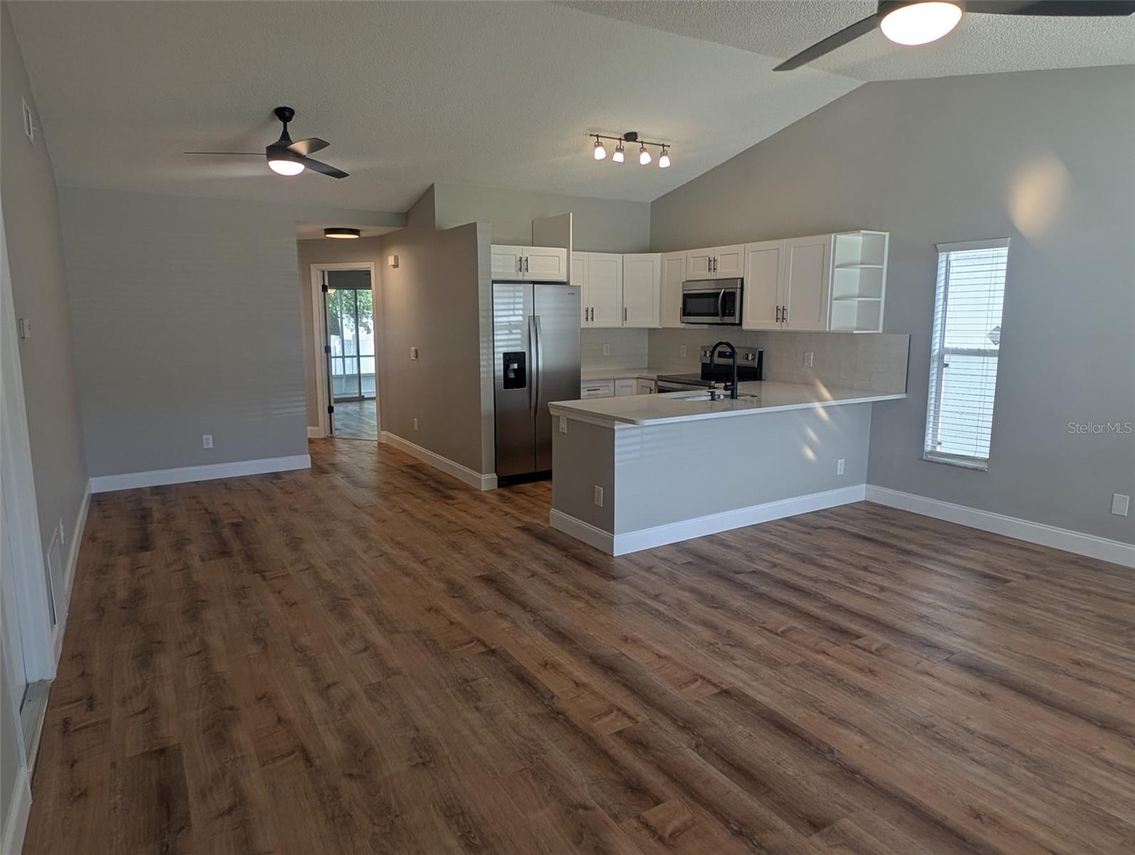 9305 Daney St Property Photo 2