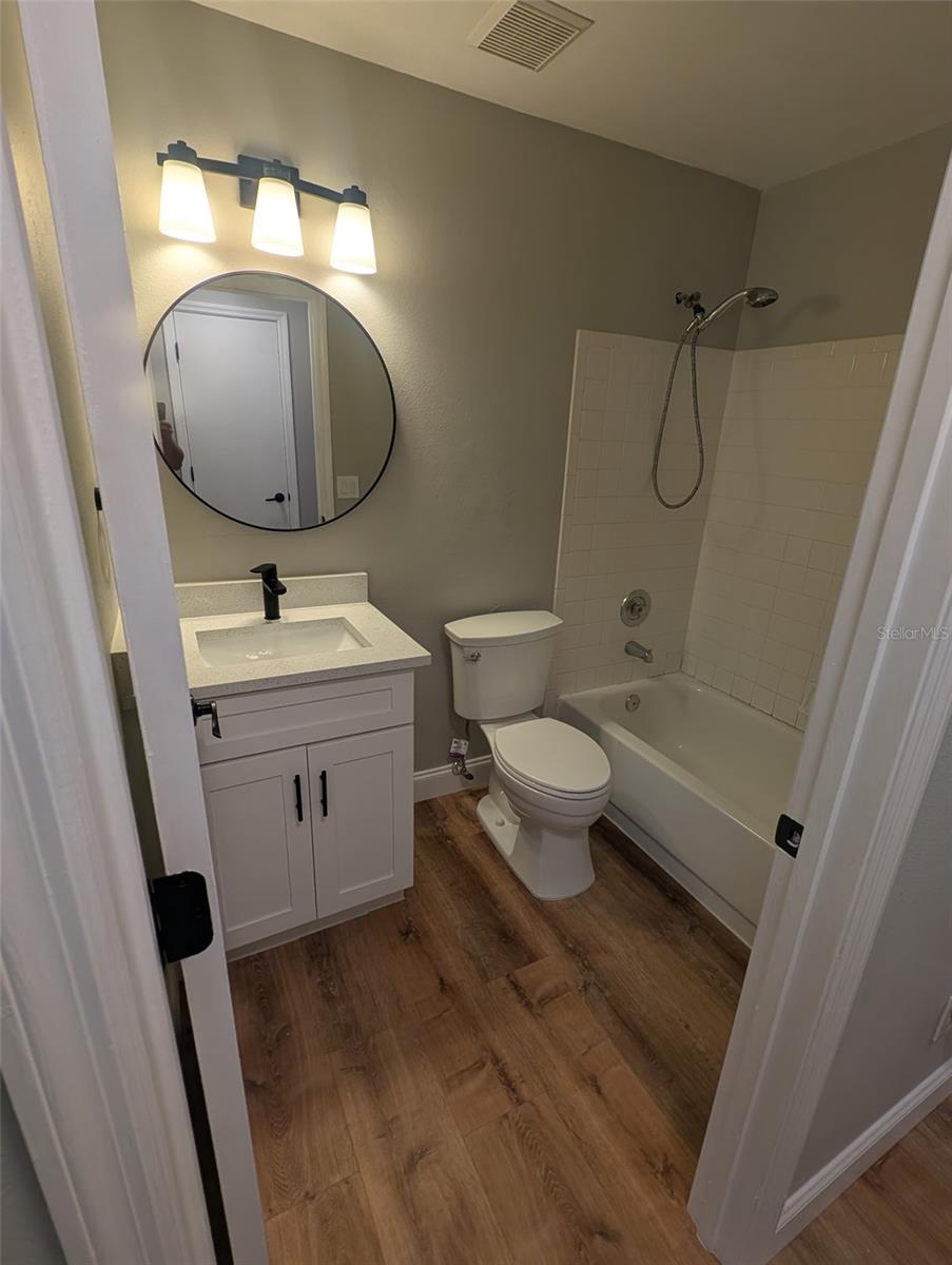 9305 Daney St Property Photo 5