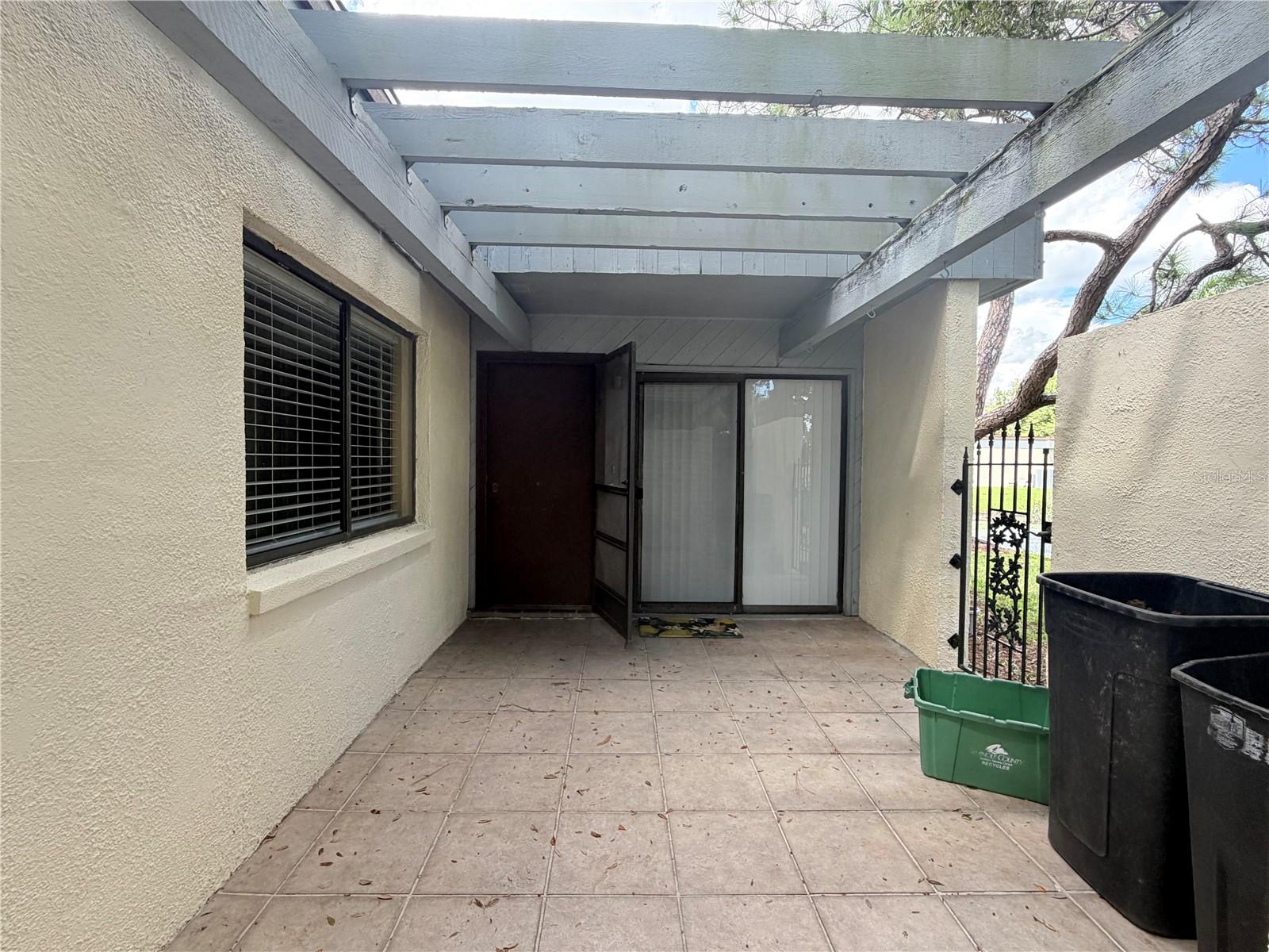 2275 Island Run Property Photo 2