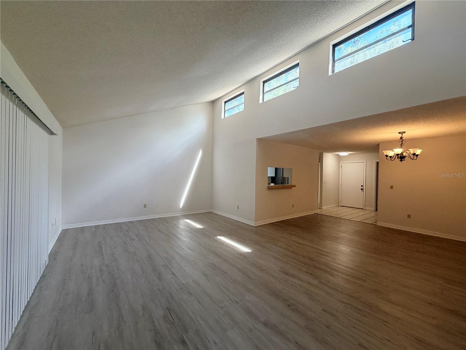 2275 Island Run Property Photo 18