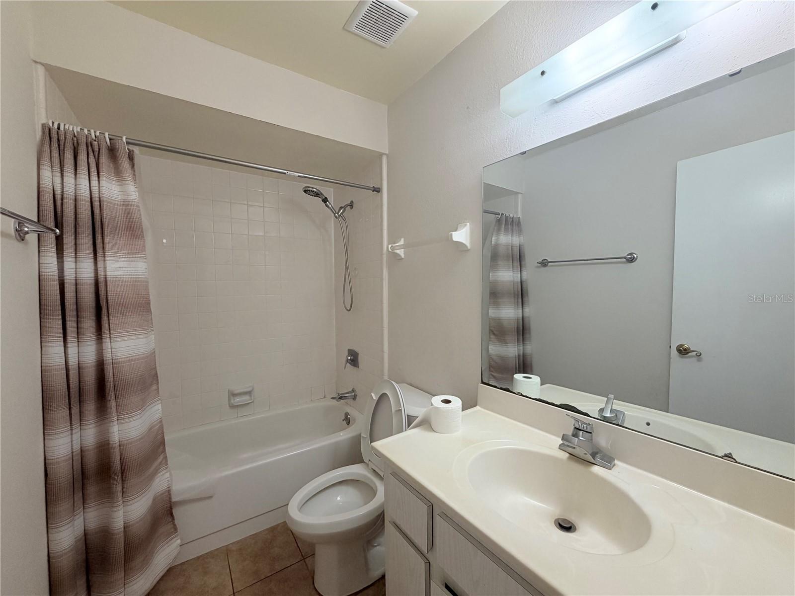 2275 Island Run Property Photo 23