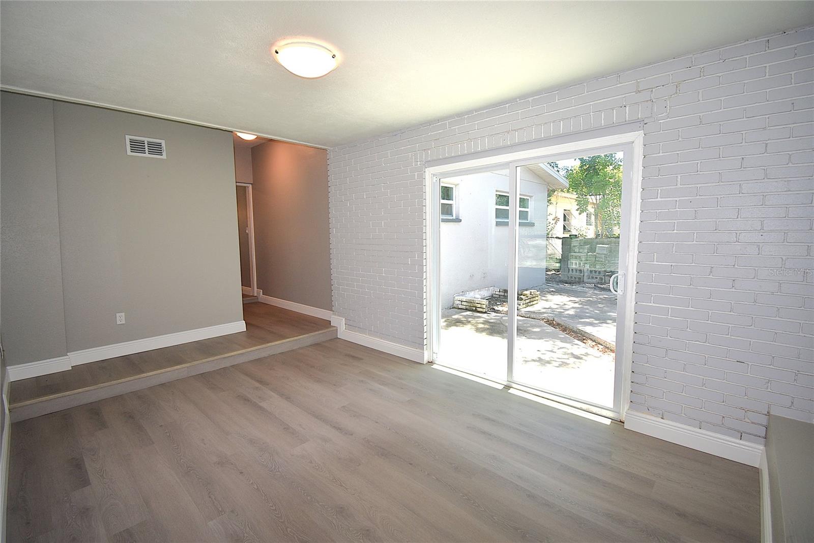 4027 7th St S Property Photo 14