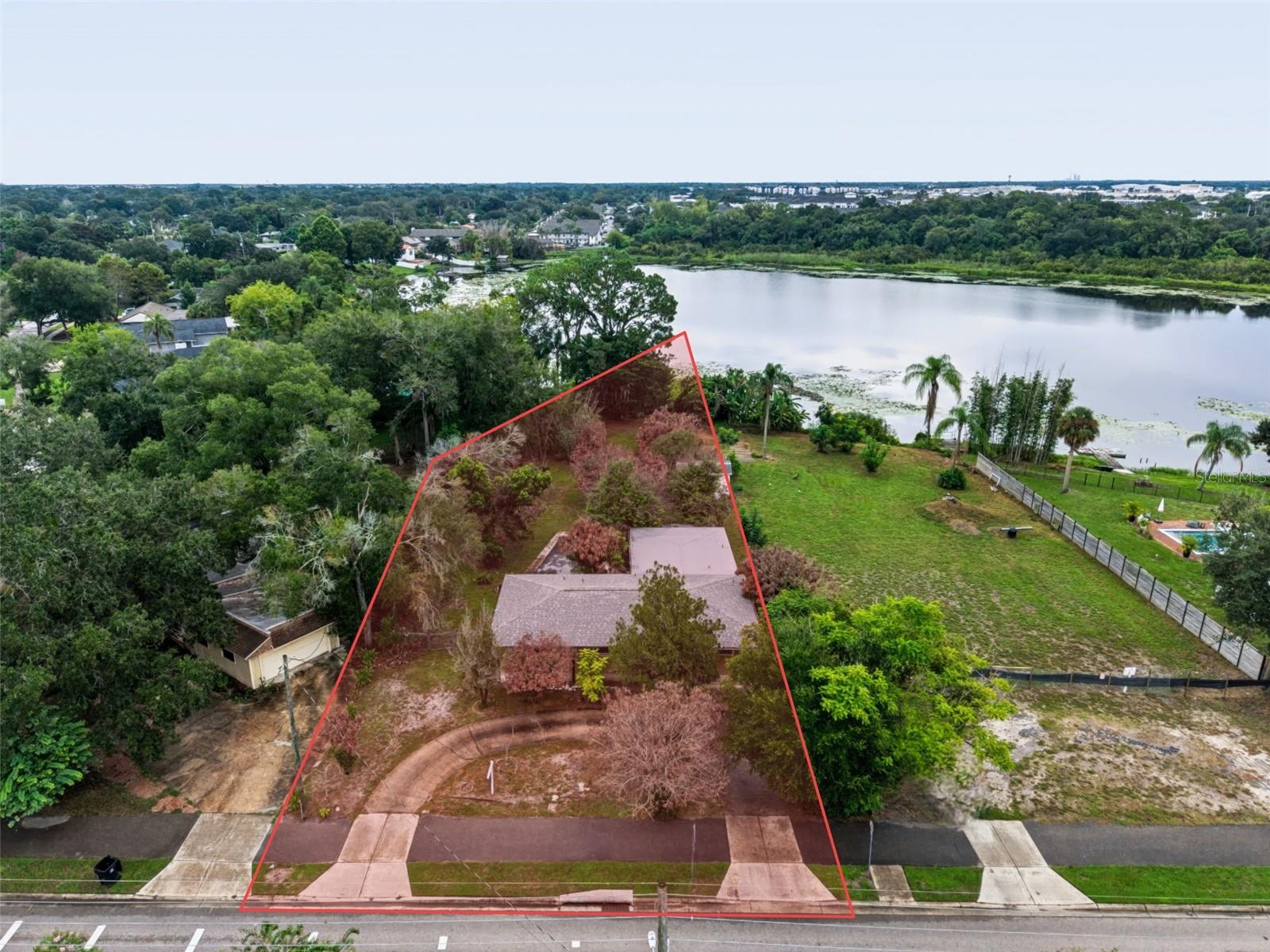 1111 N Bumby Ave Property Photo 1