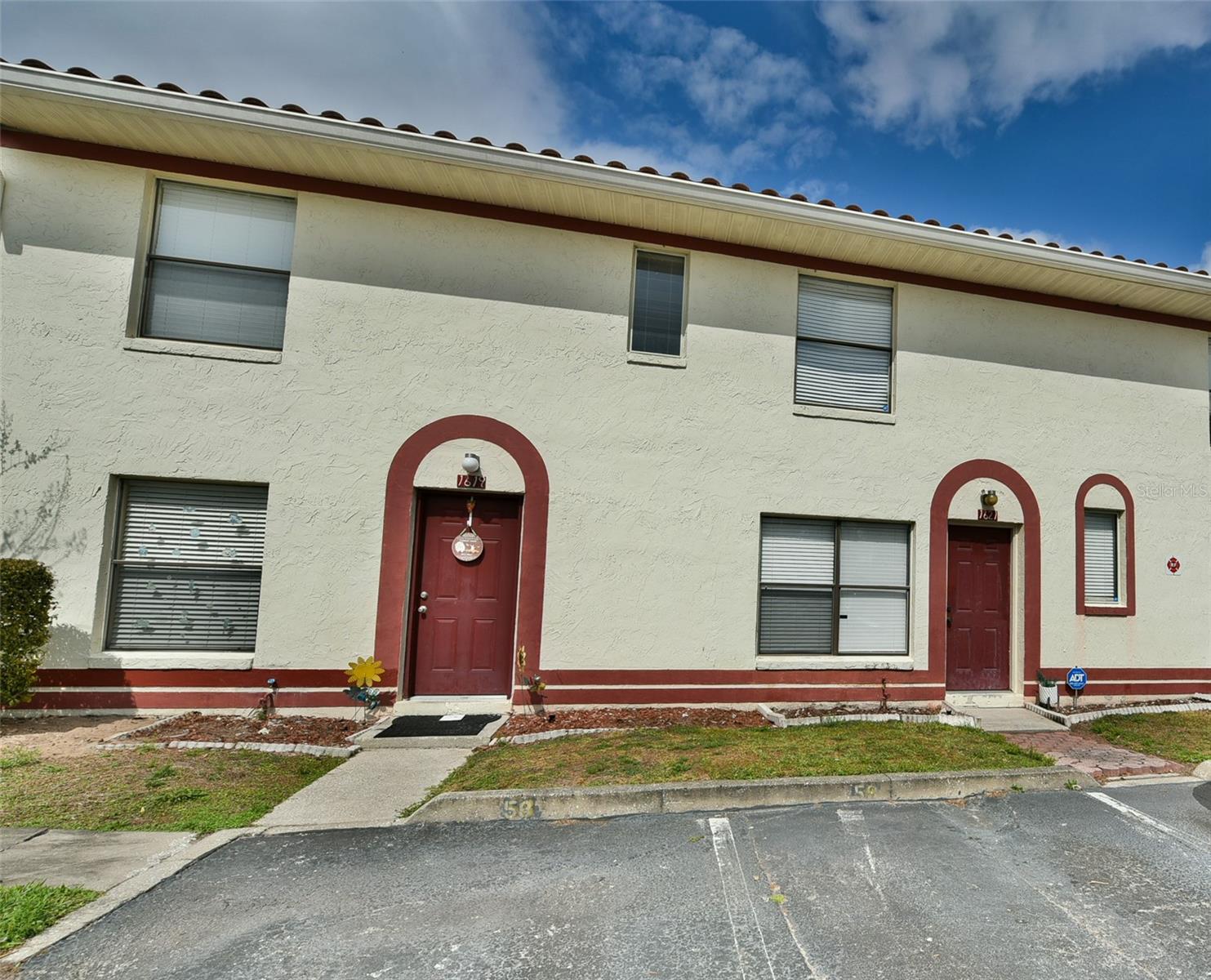 1621 Sandy Point Sq #61 Property Photo 1