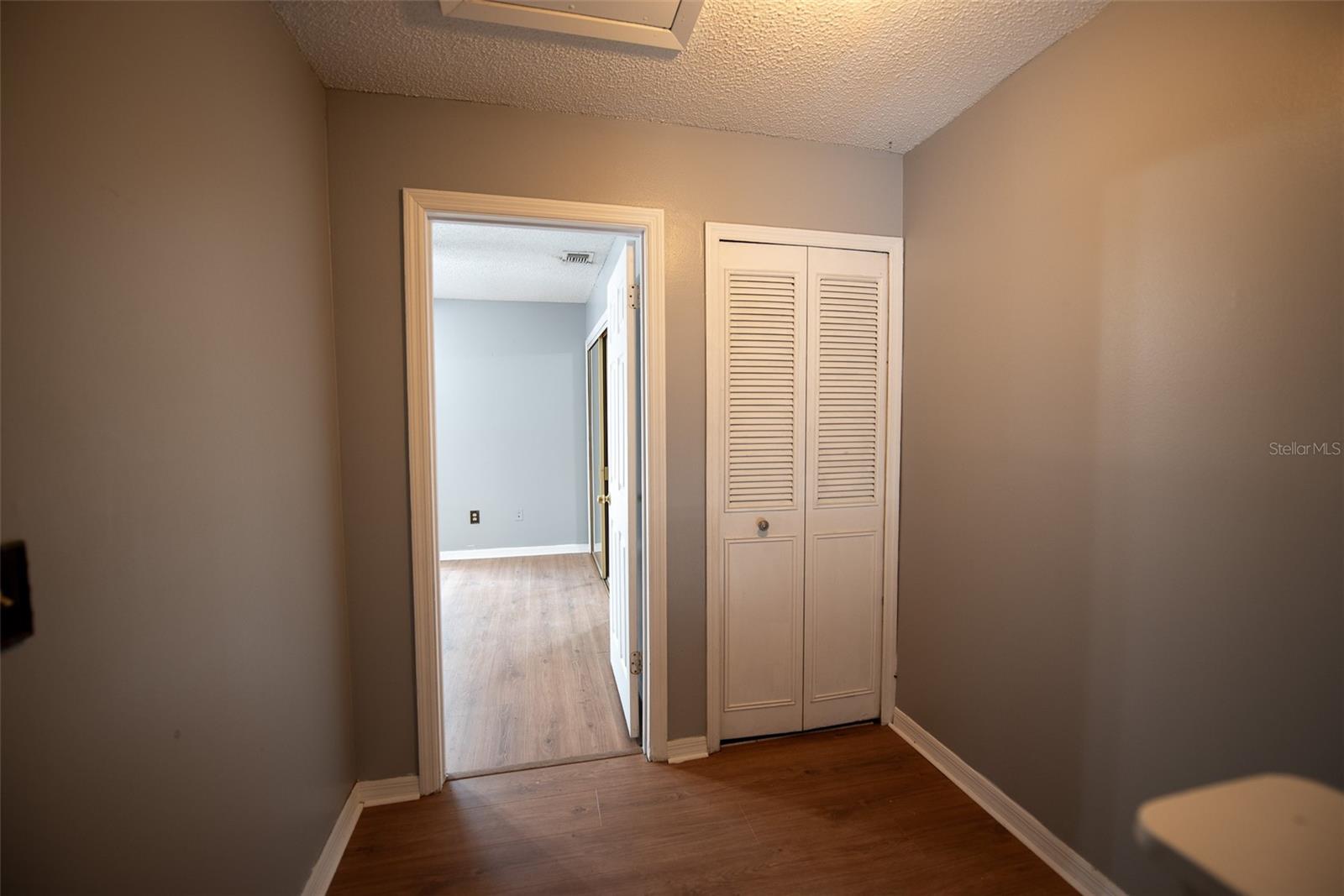 1621 Sandy Point Sq #61 Property Photo 7