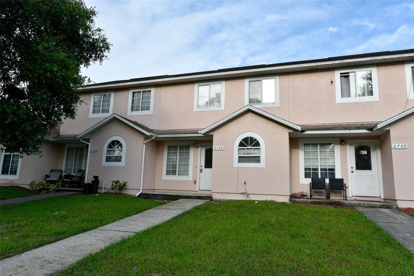 6705 Magnolia Pointe Cir Property Photo 1
