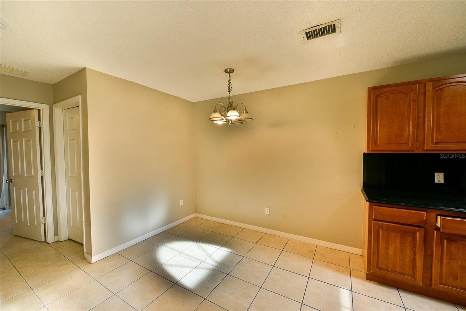 6705 Magnolia Pointe Cir Property Photo 13