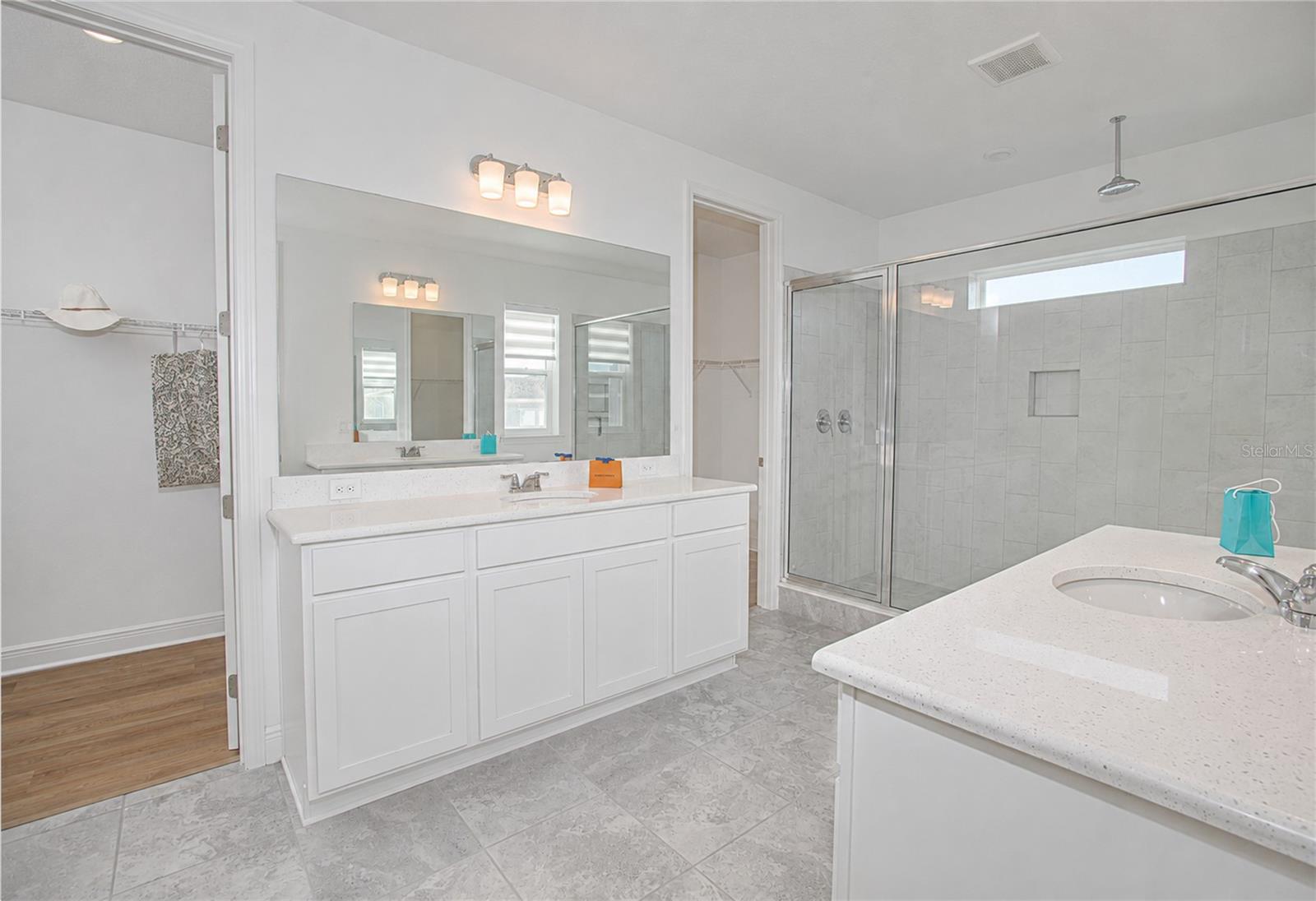 10133 Peebles St Property Photo 27