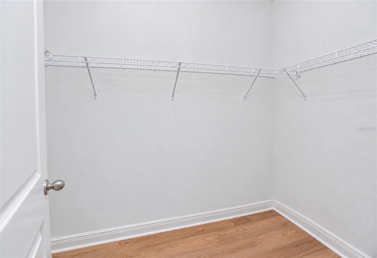 10133 Peebles St Property Photo 28