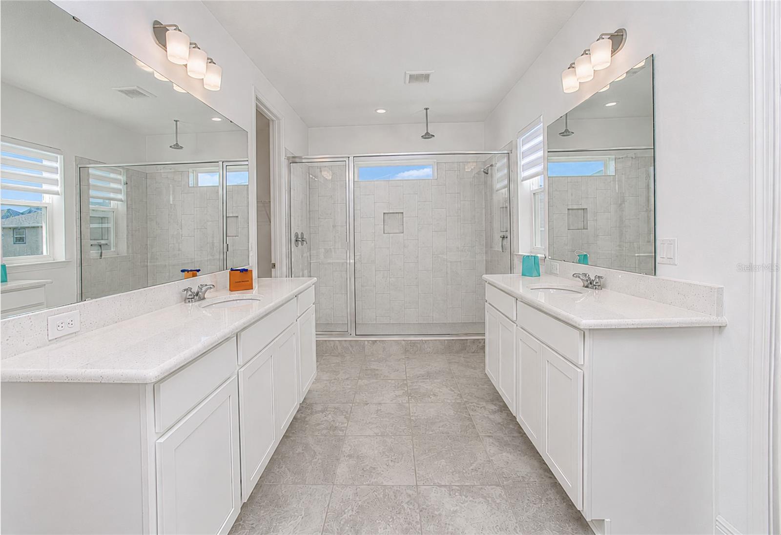 10133 Peebles St Property Photo 31