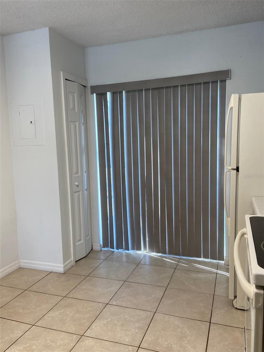 3651 N Goldenrod Rd #c109 Property Photo 7