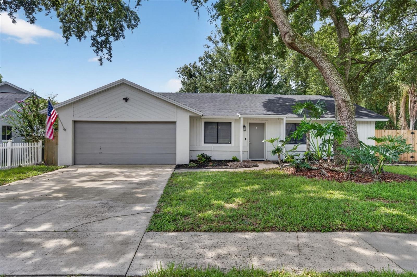 7767 Compass Dr Property Photo 1