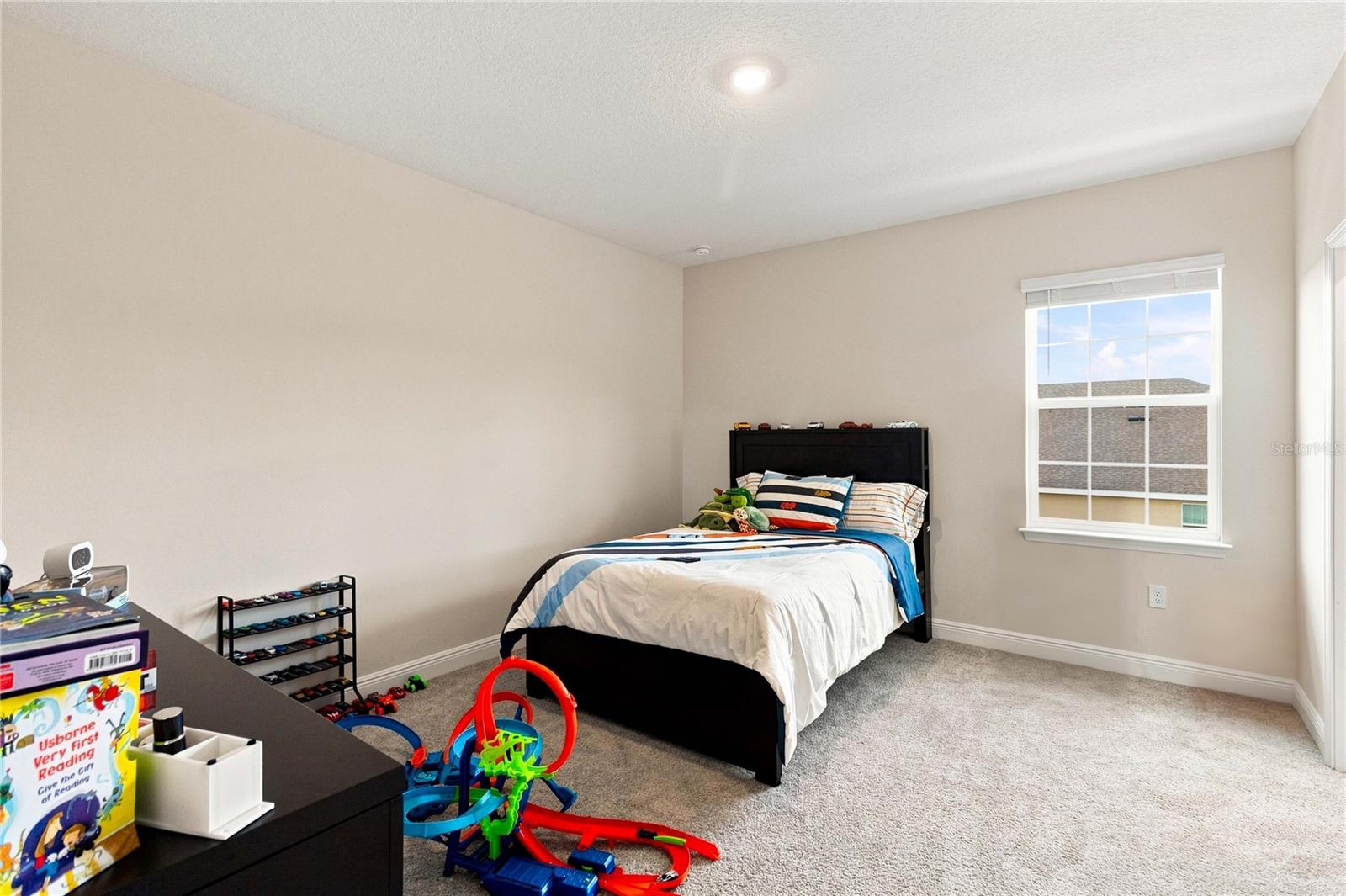 1662 Cadence St Property Photo 33